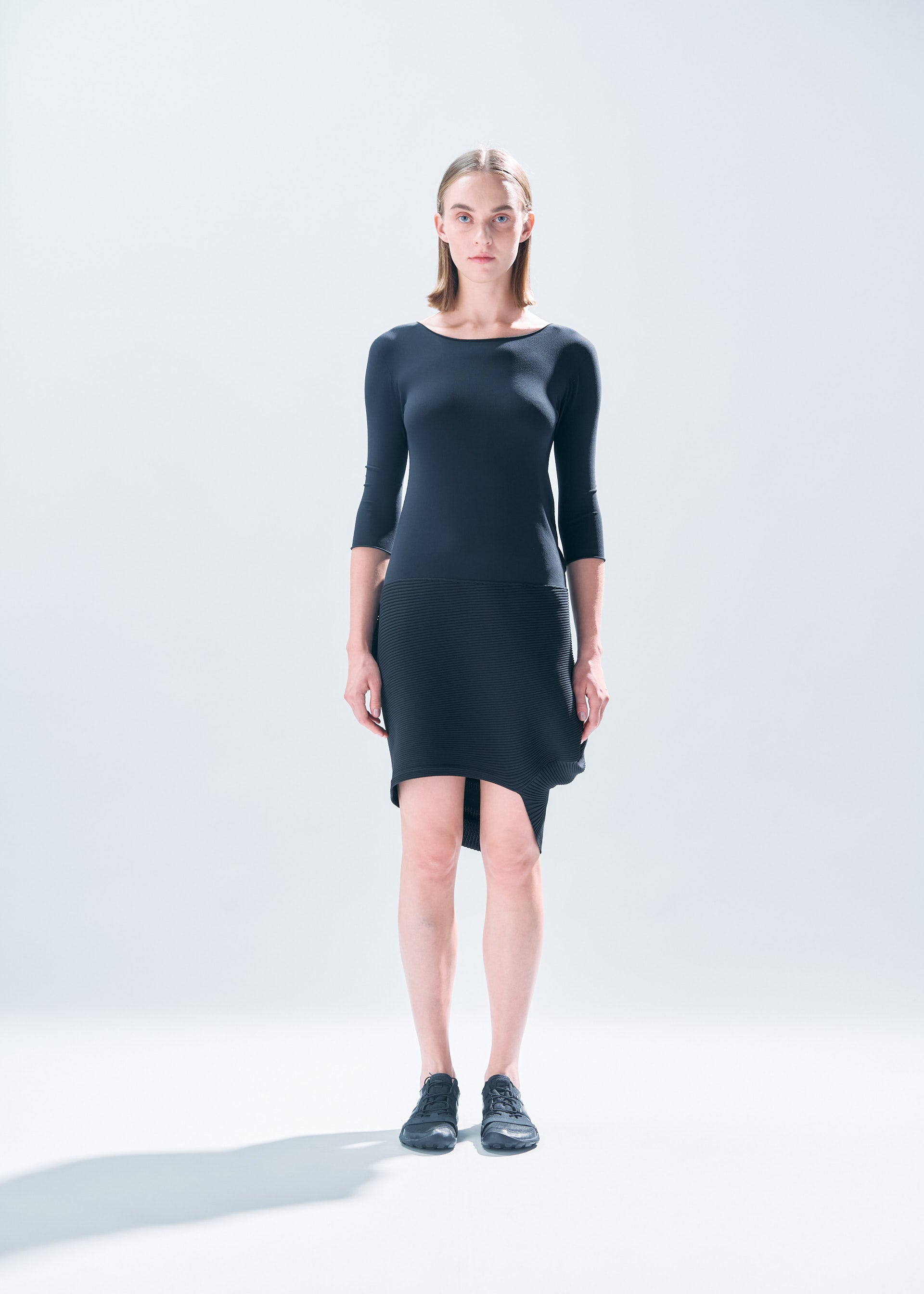 EMERGE – isseymiyake.com