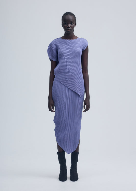 LEAF PLEATS – isseymiyake.com