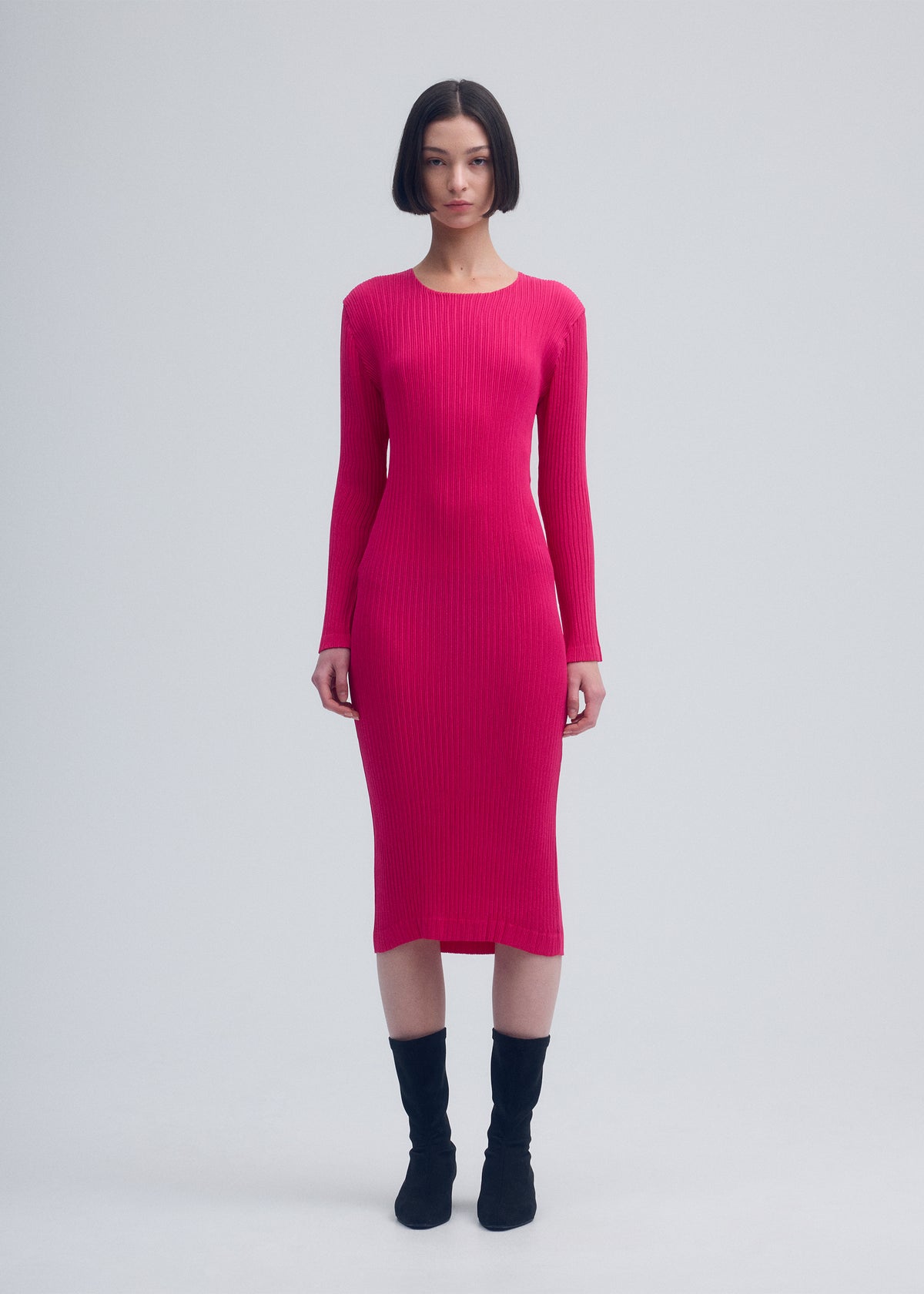 HATCHING PLEATS – isseymiyake.com