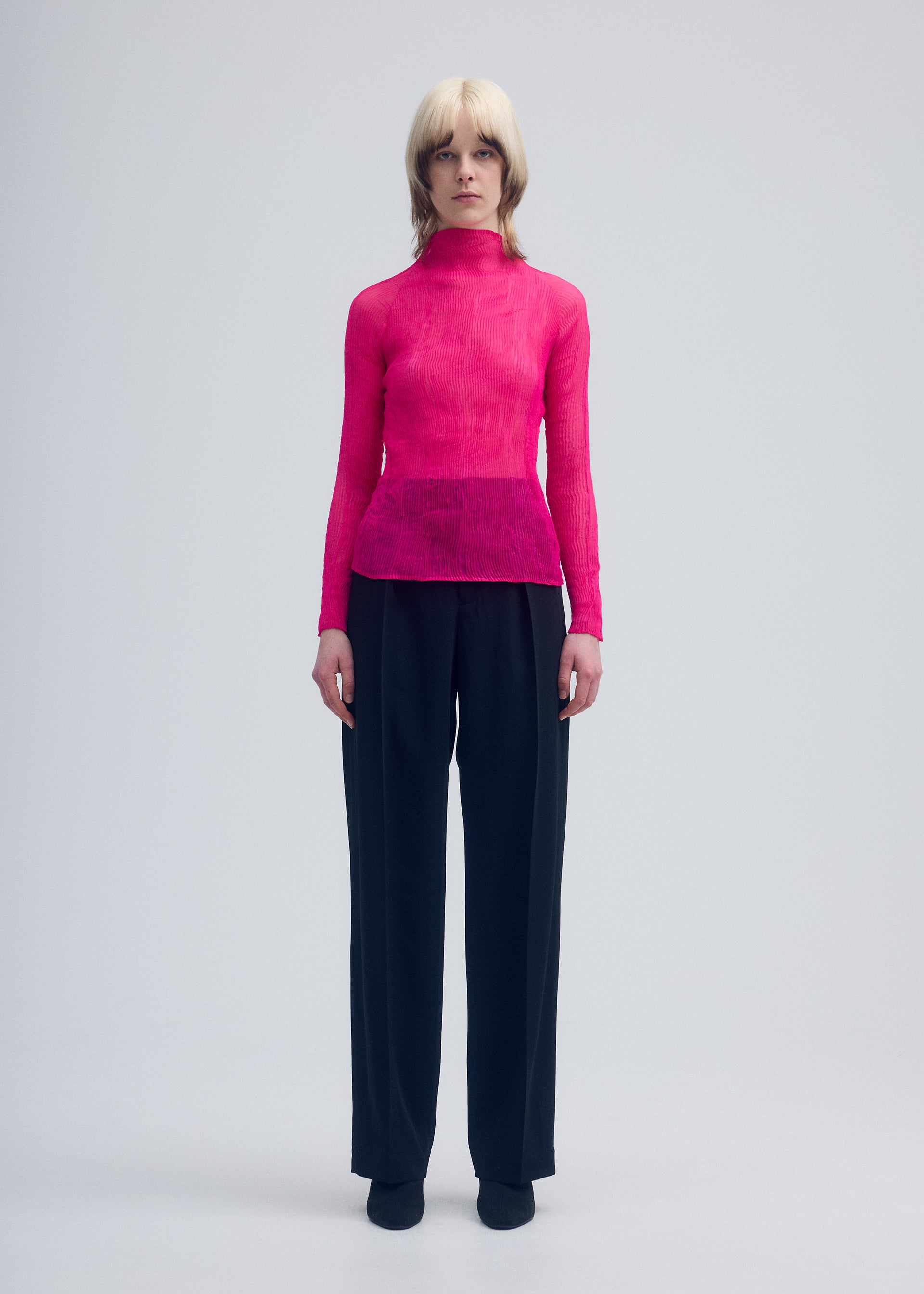 CHIFFON TWIST 2 – isseymiyake.com｜半袖