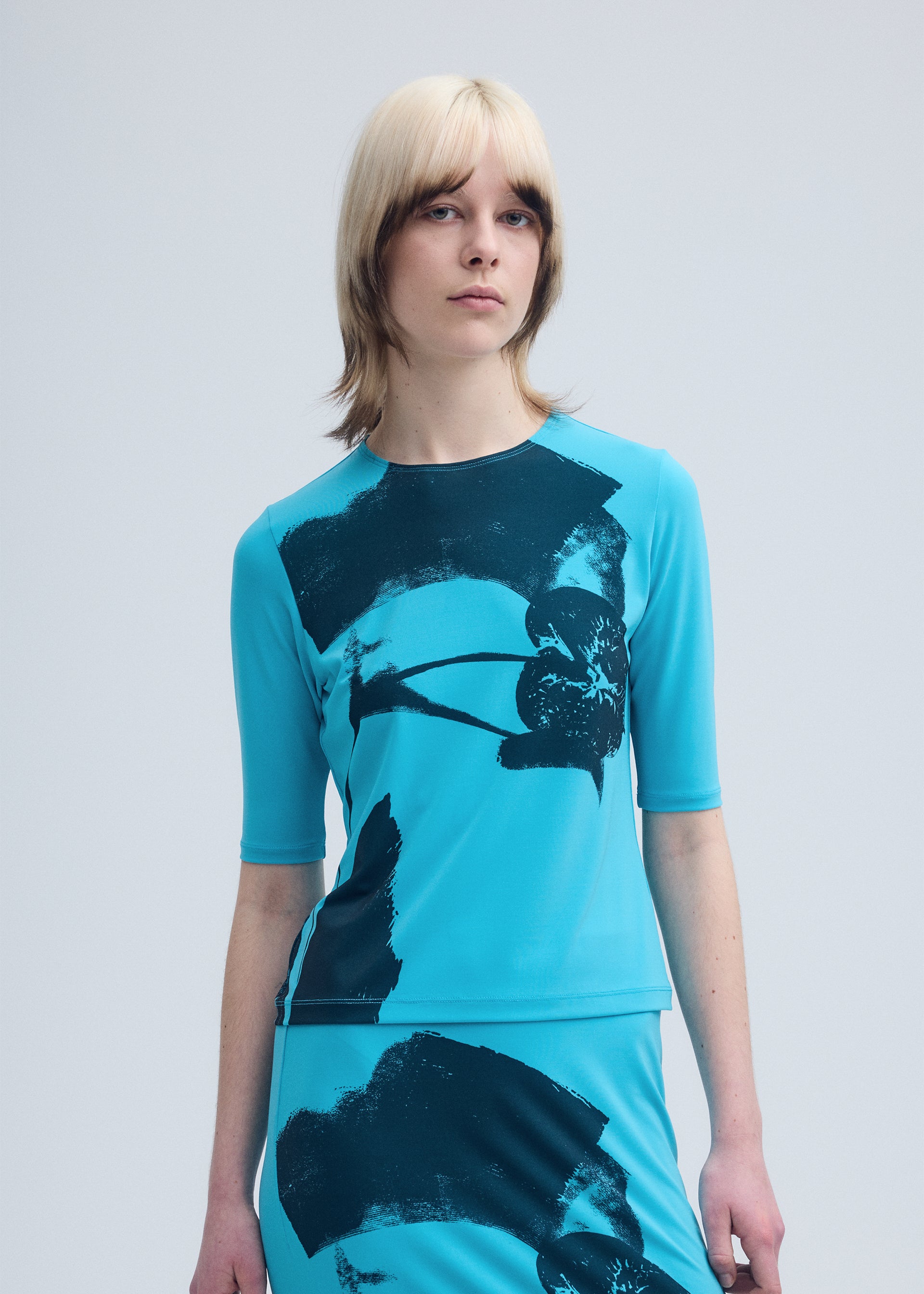 スカート ISSEY MIYAKE PHYSIOTYPE JERSEY Introducing Items “PHYSIOTYPE SATIN” “PHYSIOTYPE” – ISSEY