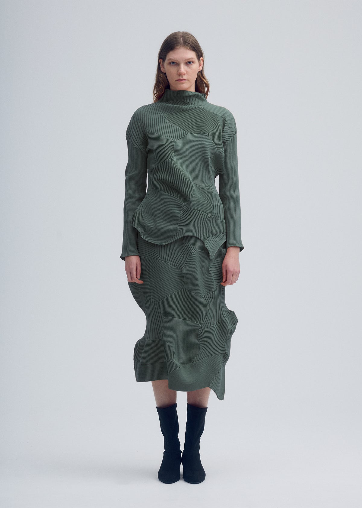 KONE KONE – isseymiyake.com