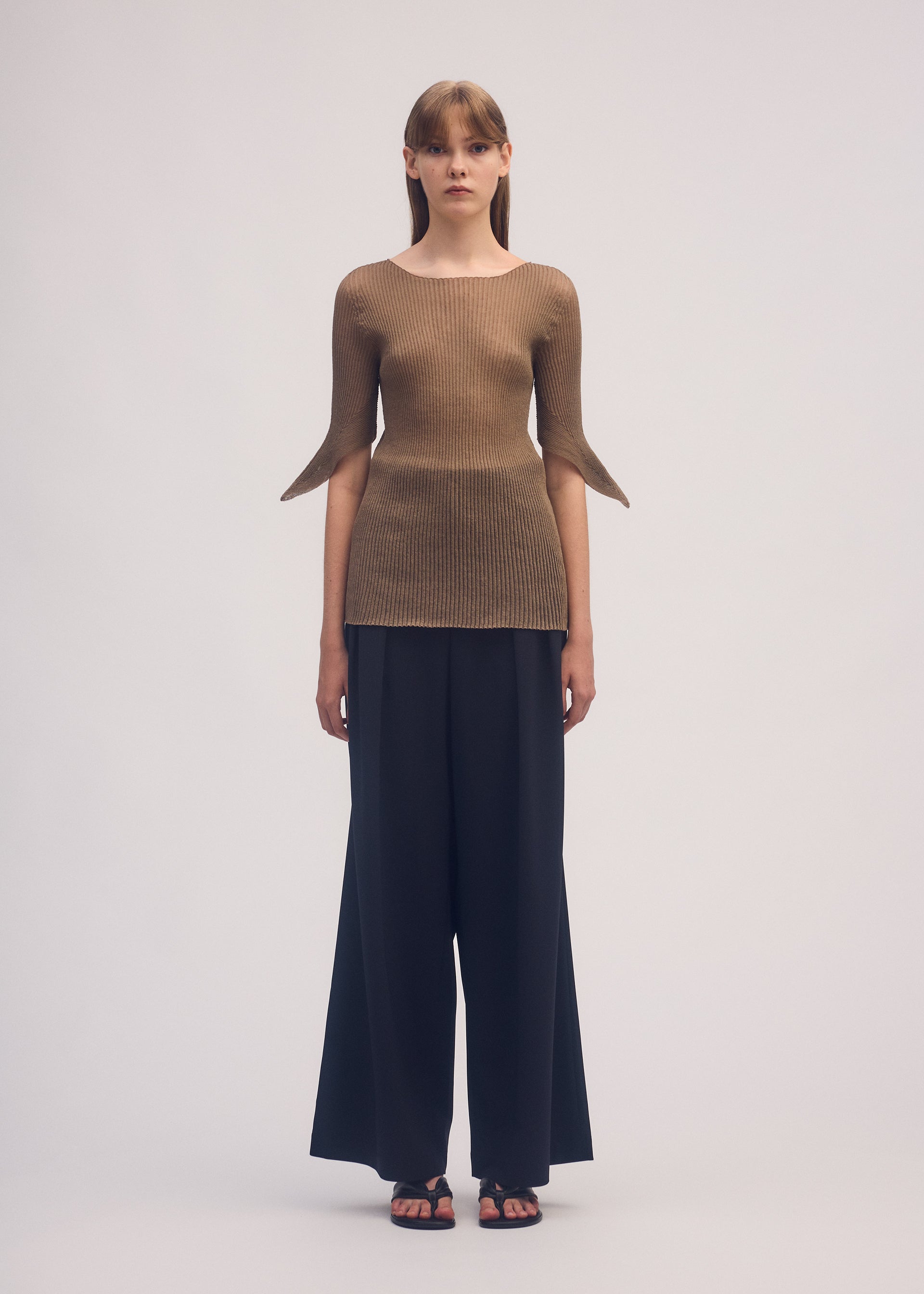 ウィメンズ/パンツ – isseymiyake.com ウィメンズ/パンツ – isseymiyake.com