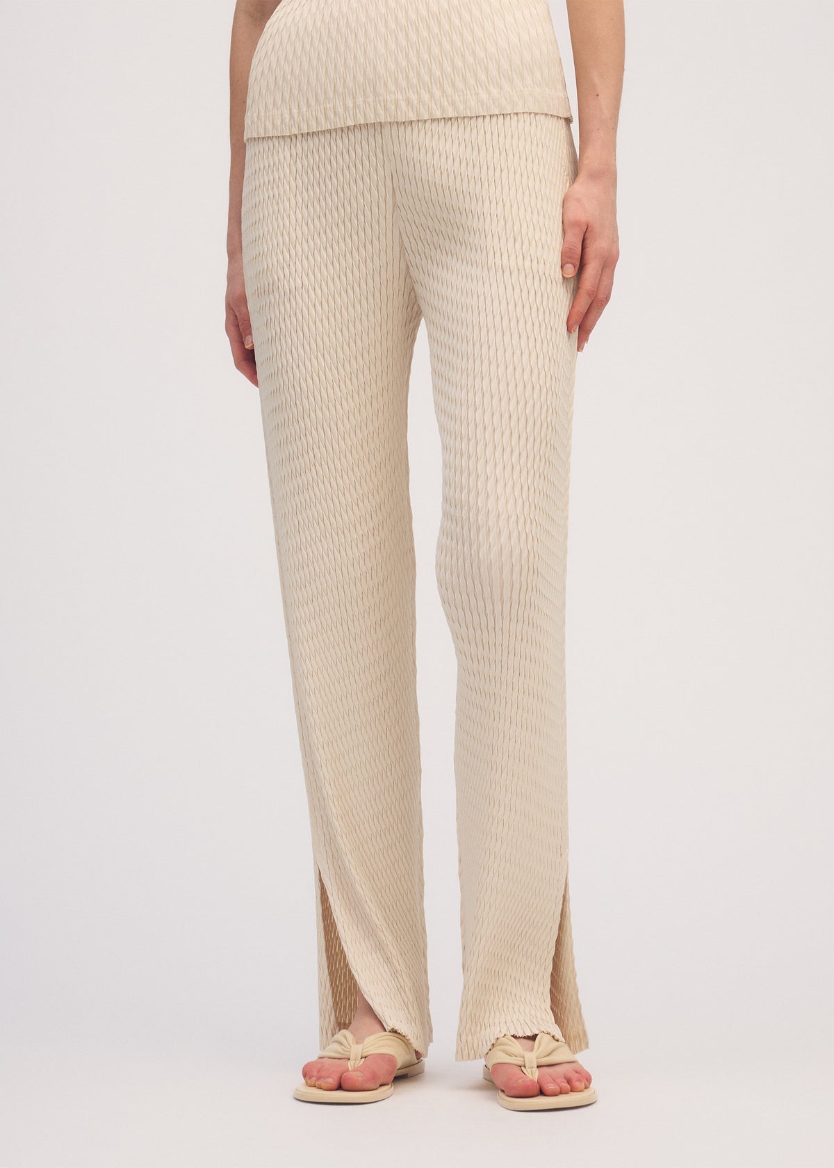 SLEEK PLEATS、ウィメンズ_パンツ、着用画像2