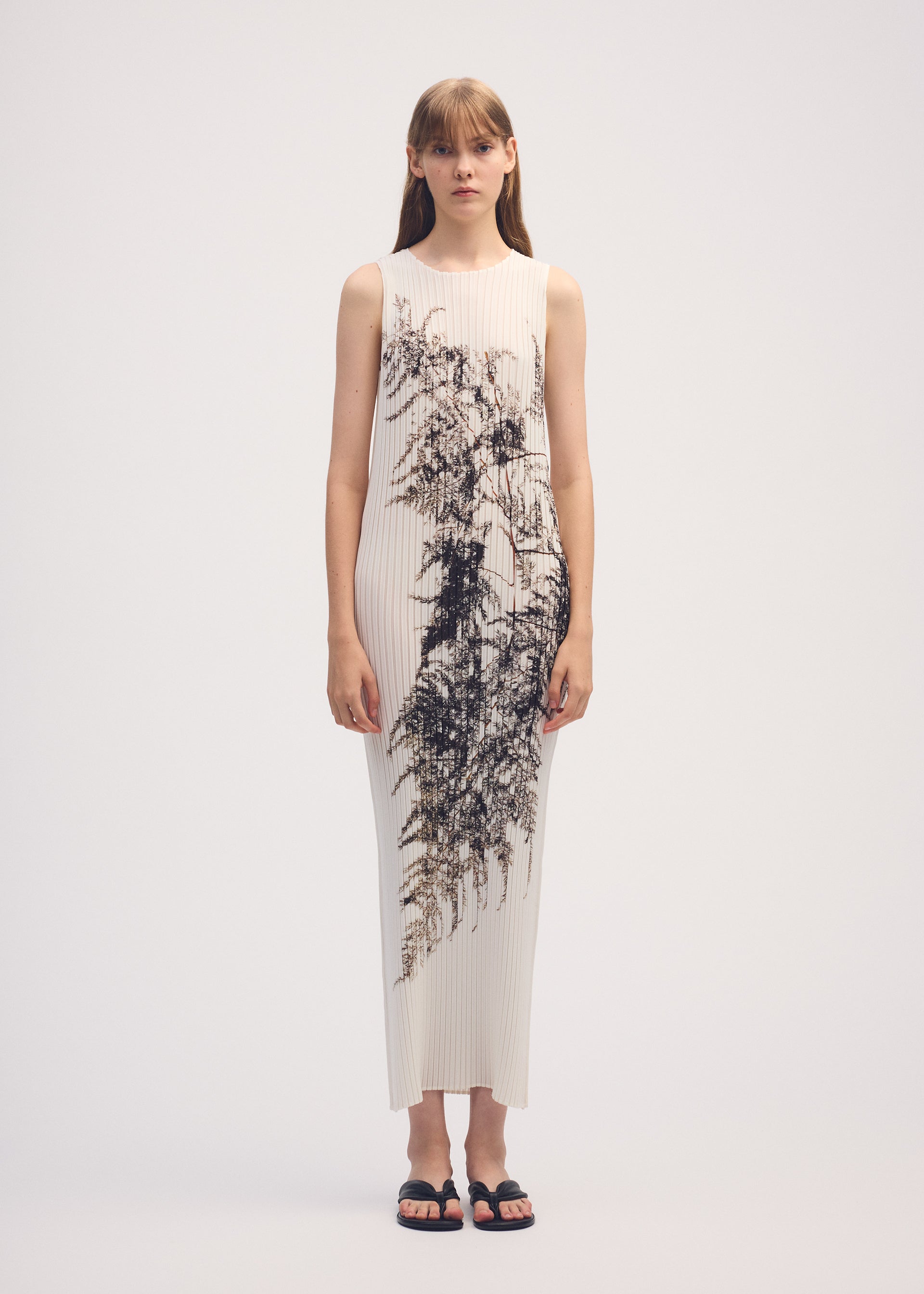 PRESSED FLORA PLEATS、ウィメンズ_ワンピース、着用画像1