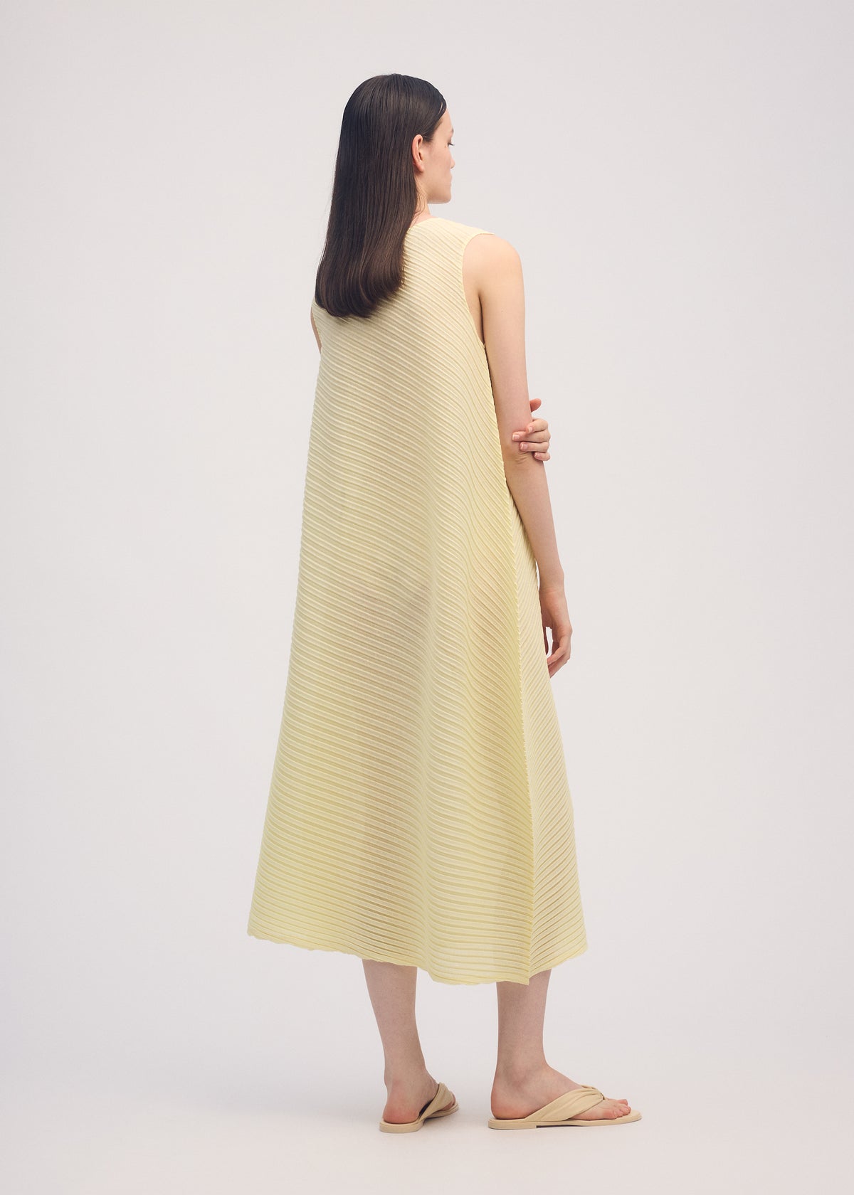 SHEER LINEN LIKE PLEATS、ウィメンズ_ワンピース、着用画像3