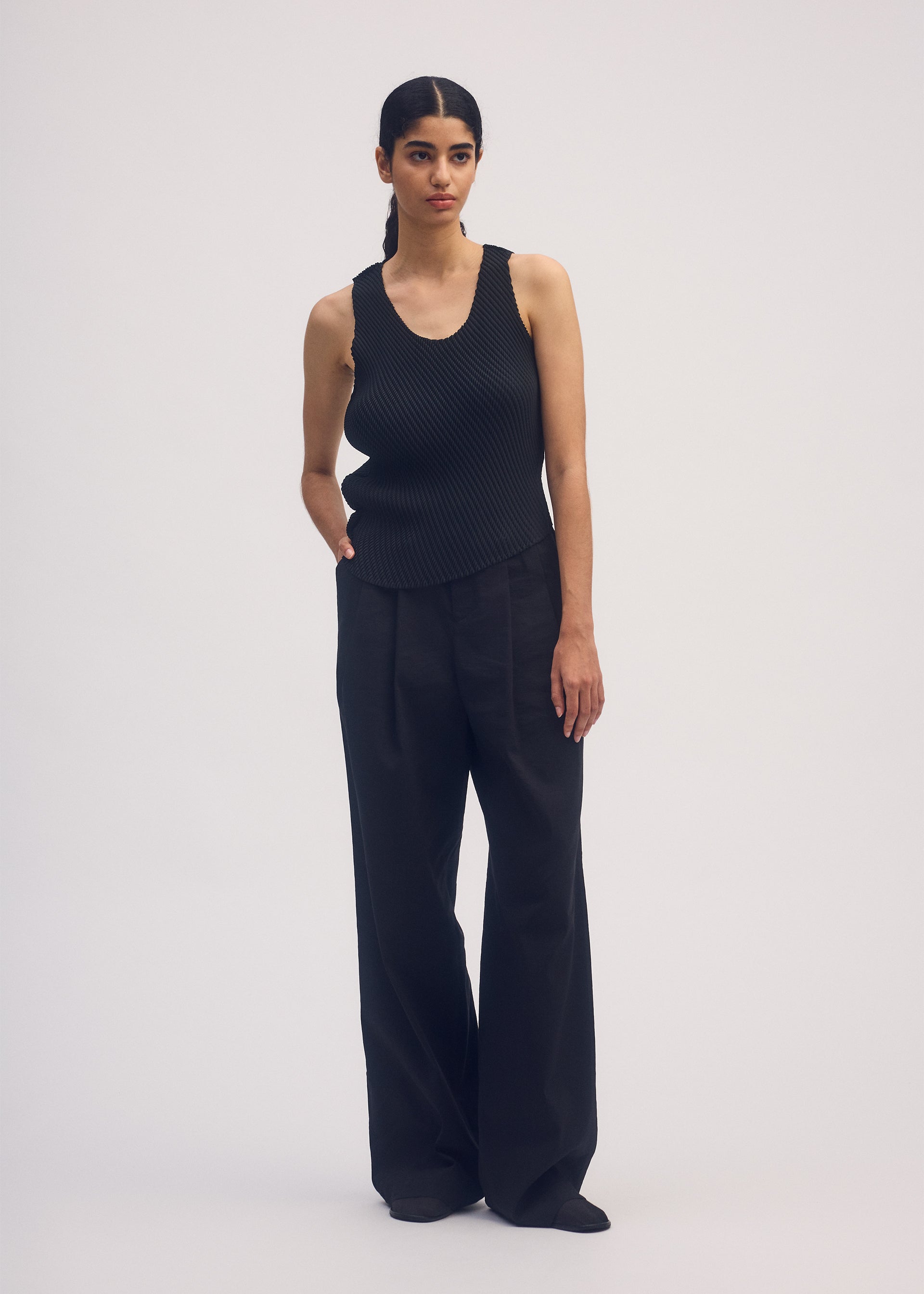 MISTY PLEATS、ウィメンズ_トップス_トップ、着用画像2