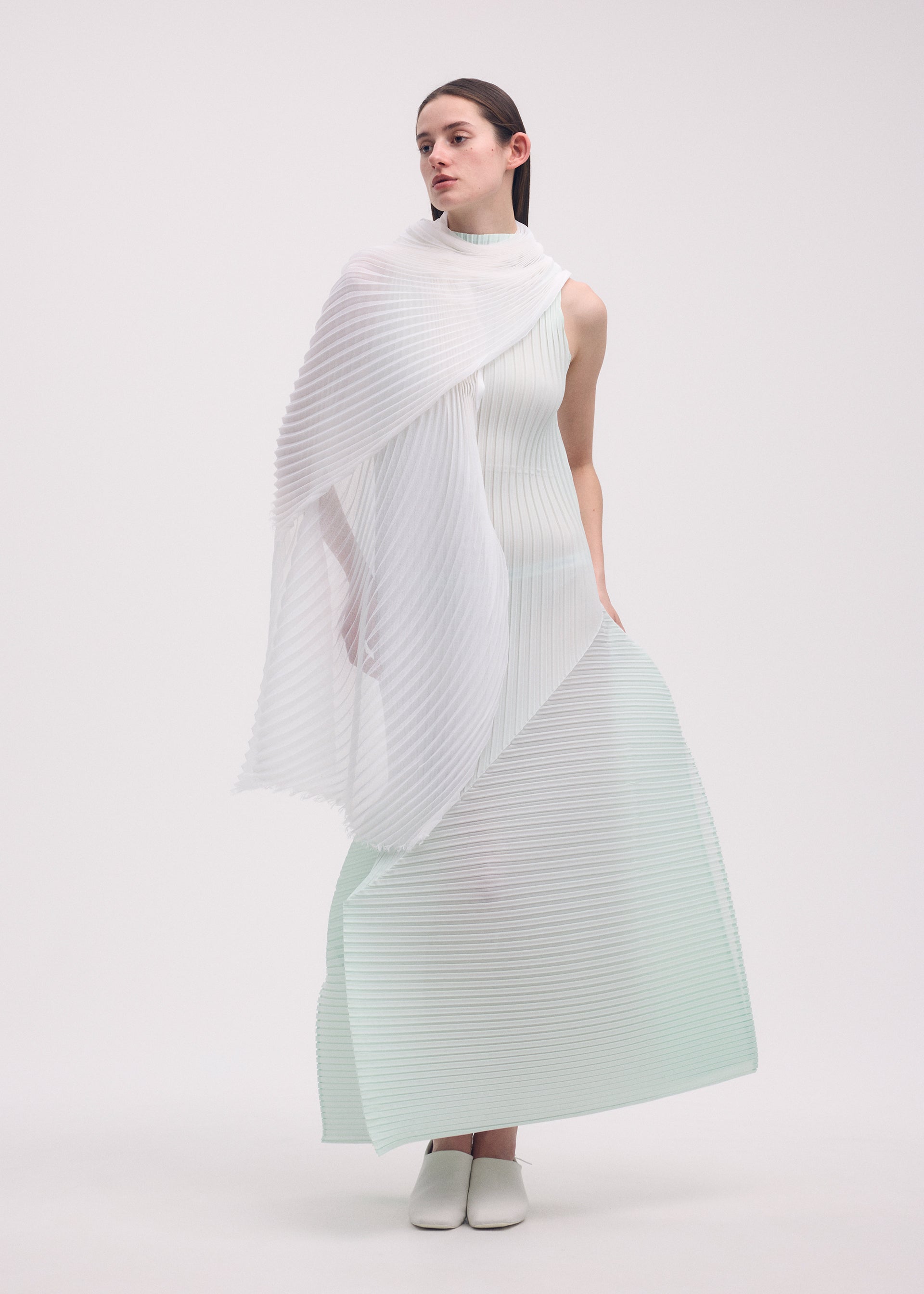 BASIC MADAME-T – isseymiyake.com