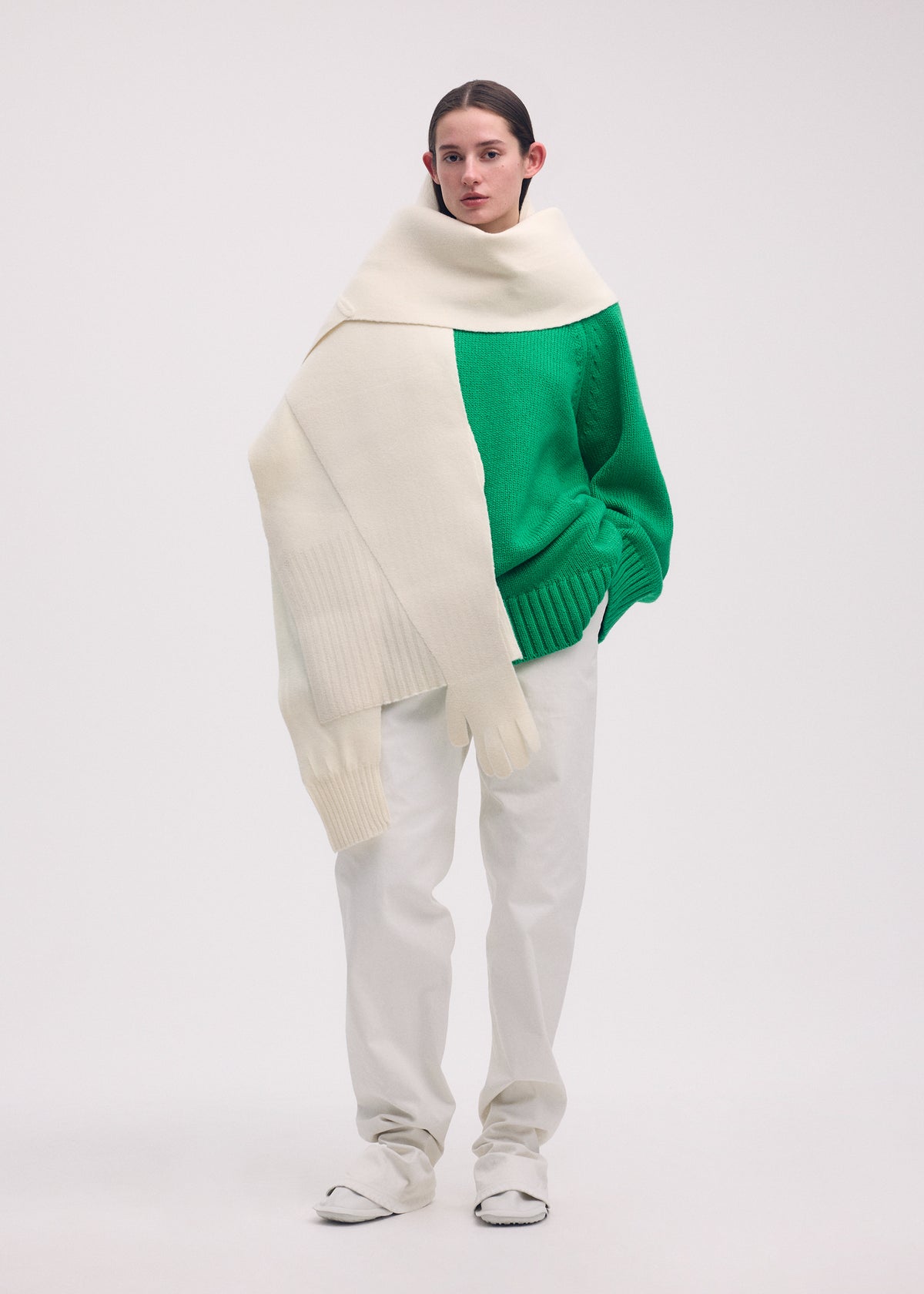 SLEEVES COLLECTION (STOLE)、アクセサリー&その他_ストール、着用画像2