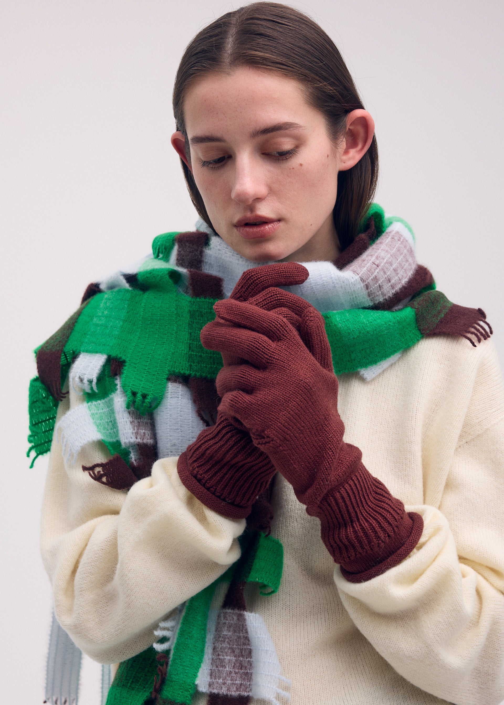 BREEZE KNIT GLOVES、ウィメンズ_ニット、着用画像2