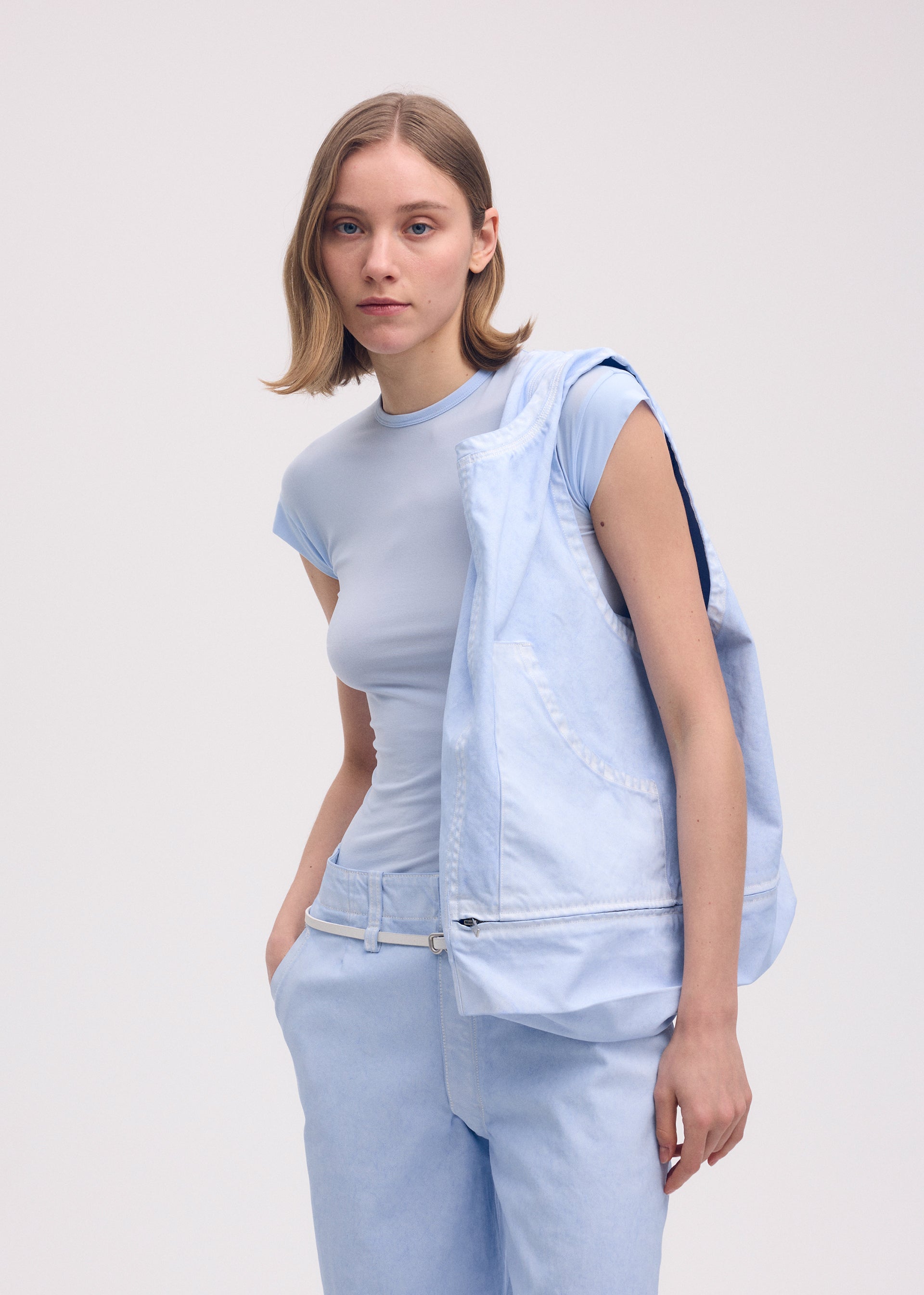 ウィメンズ／トップス／ベスト – isseymiyake.com