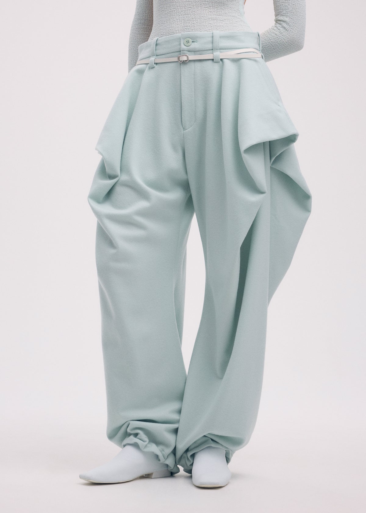 WOOL TWEED PANTS、ウィメンズ_パンツ、着用画像3