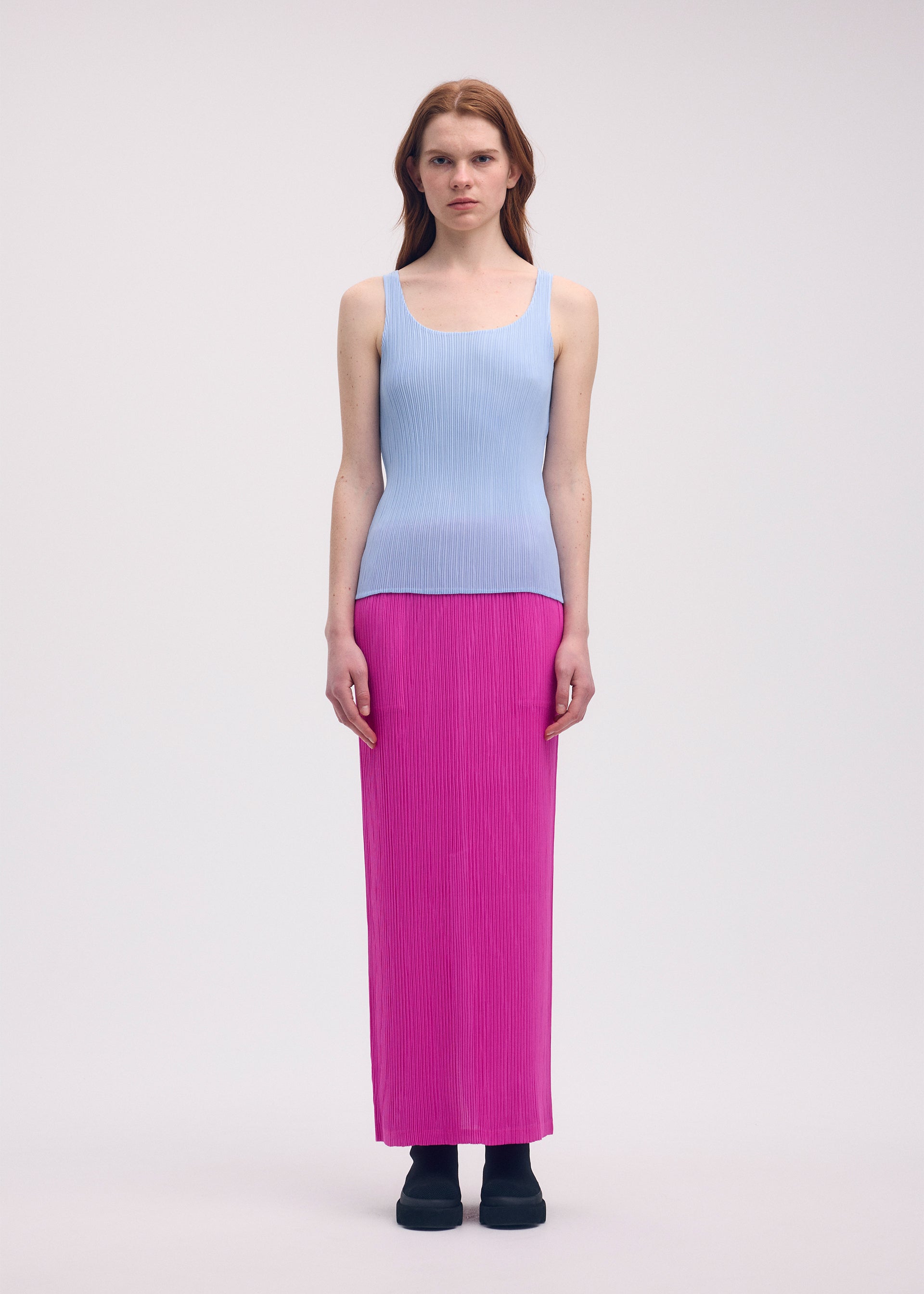 HATCHING BOTTOMS – isseymiyake.com