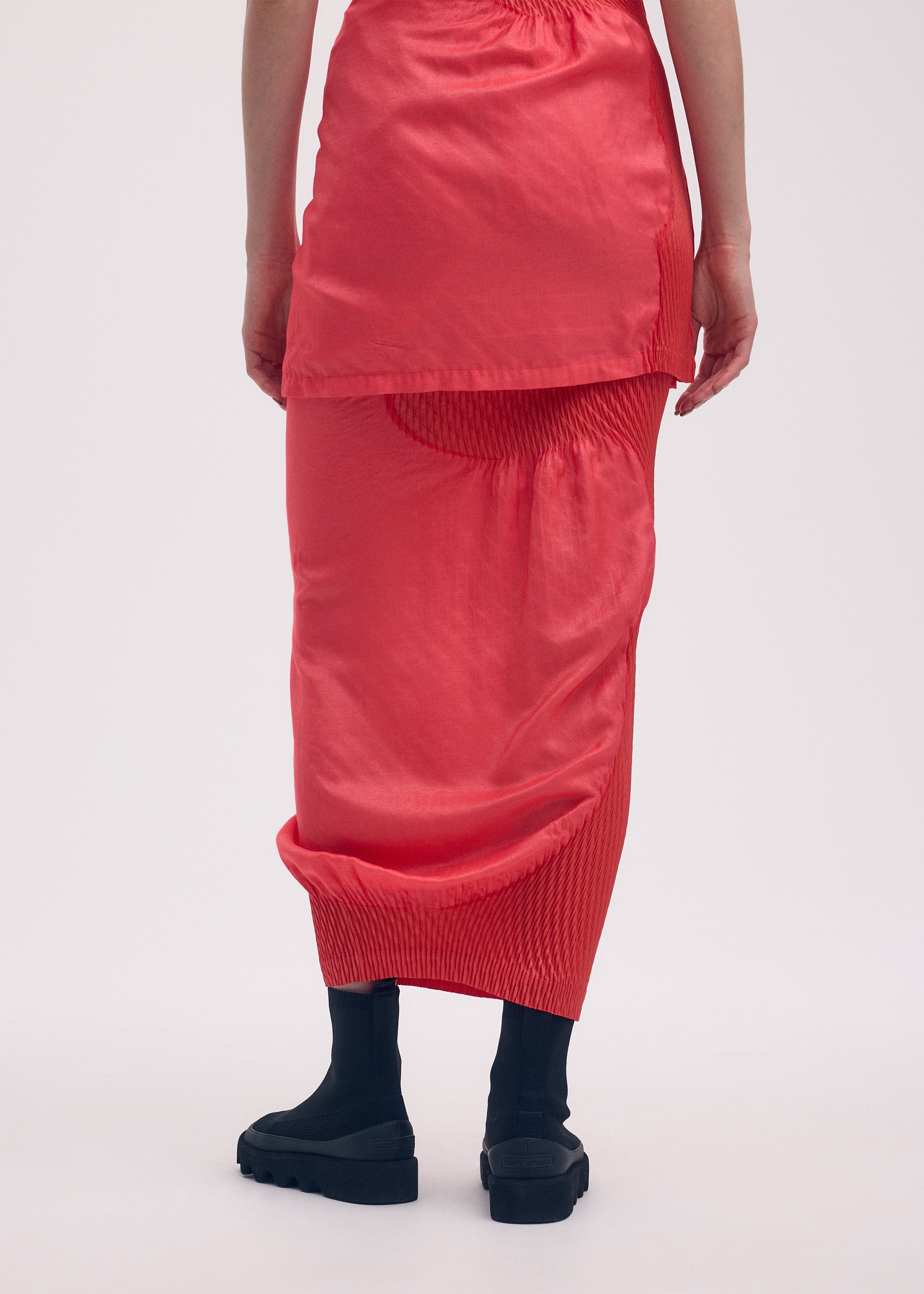 KNIT (CONTOUR) PLEATS、ウィメンズ_スカート、着用画像4
