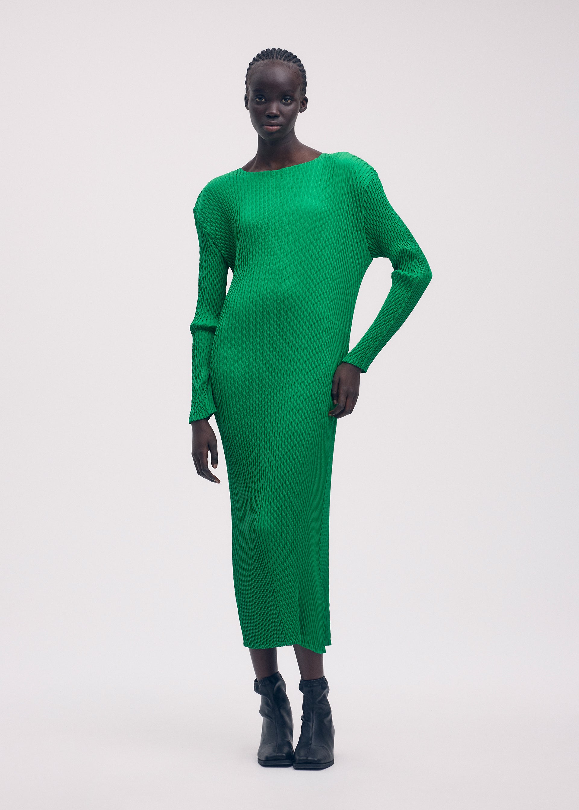 SLEEK PLEATS、ウィメンズ_ワンピース、着用画像2