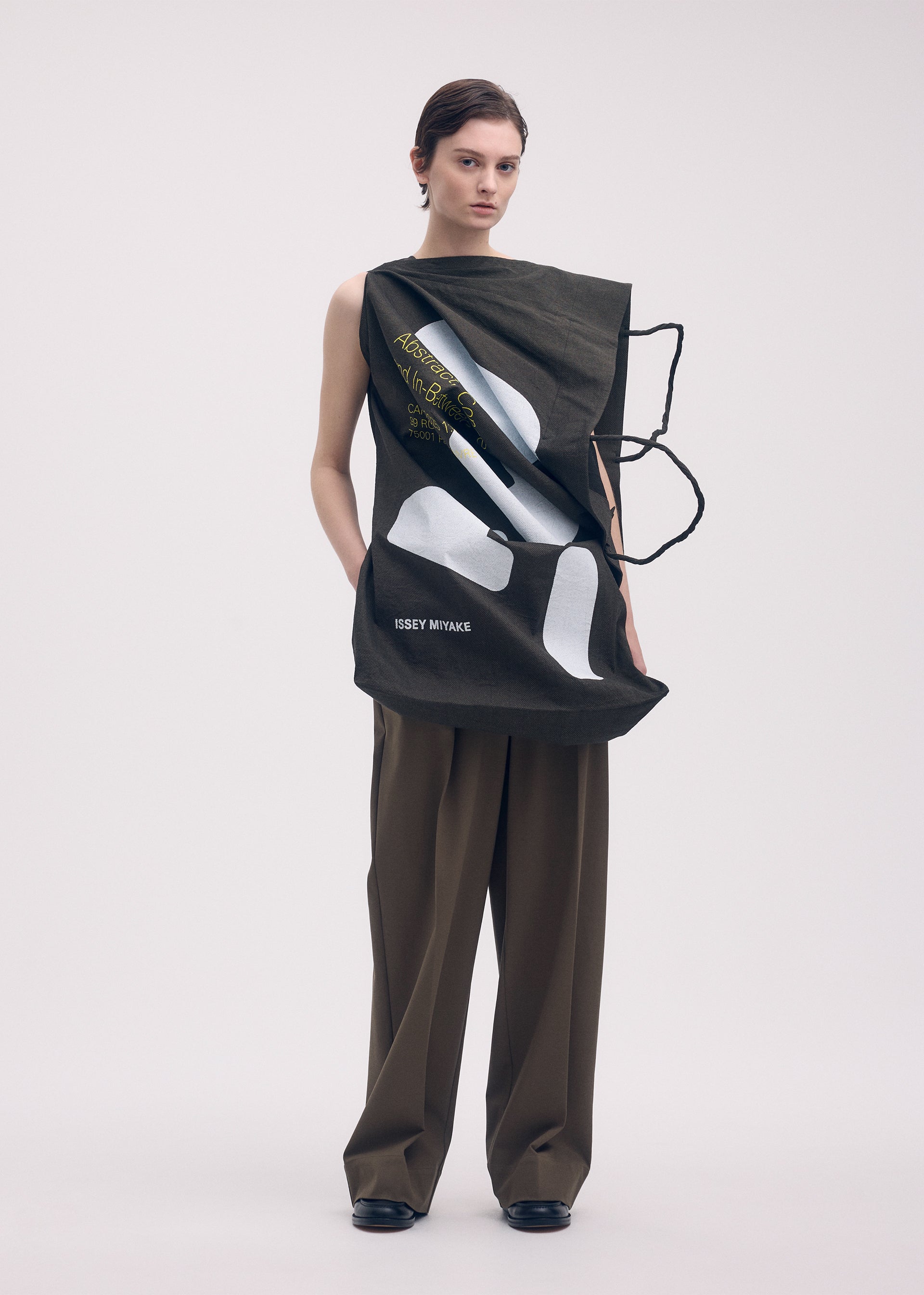 PAPER BAG (POSTER)、ウィメンズ_トップス_トップ、着用画像4