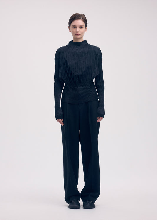SUEDE LIKE PUFF PLEATS、ウィメンズ_トップス_トップ、着用画像1