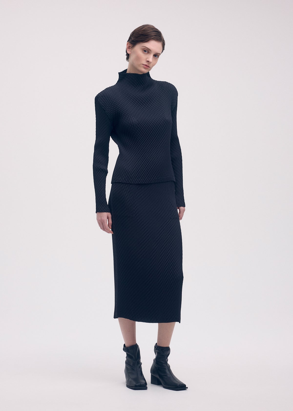 SLEEK PLEATS、ウィメンズ_トップス_トップ、着用画像2