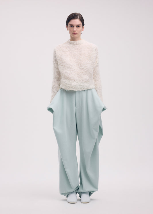 SHIFTED FUZZY PLEATS、ウィメンズ_トップス_トップ、着用画像1