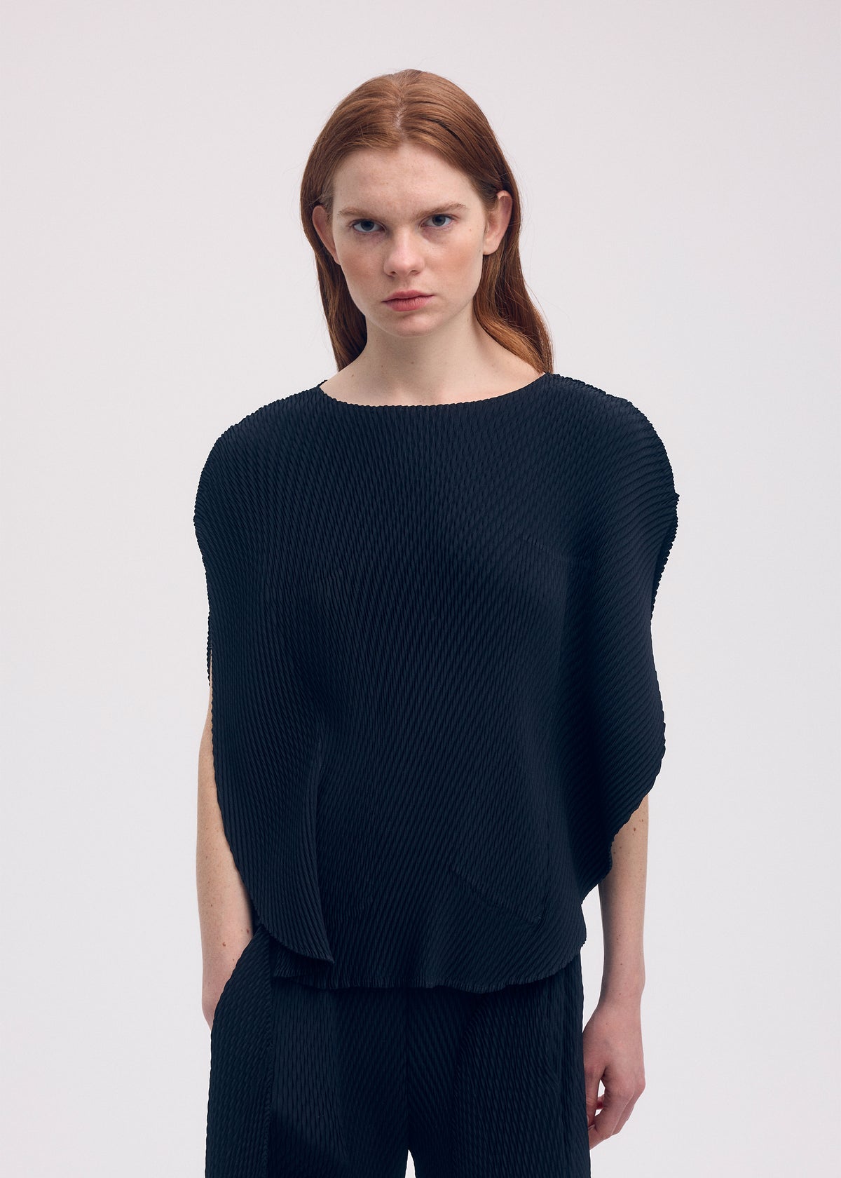 ORBICULAR PLEATS、ウィメンズ_トップス_トップ、着用画像3