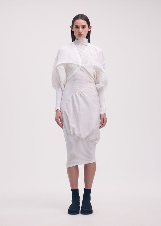 KNIT (CONTOUR) PLEATS、ウィメンズ_トップス_カーディガン、着用画像1