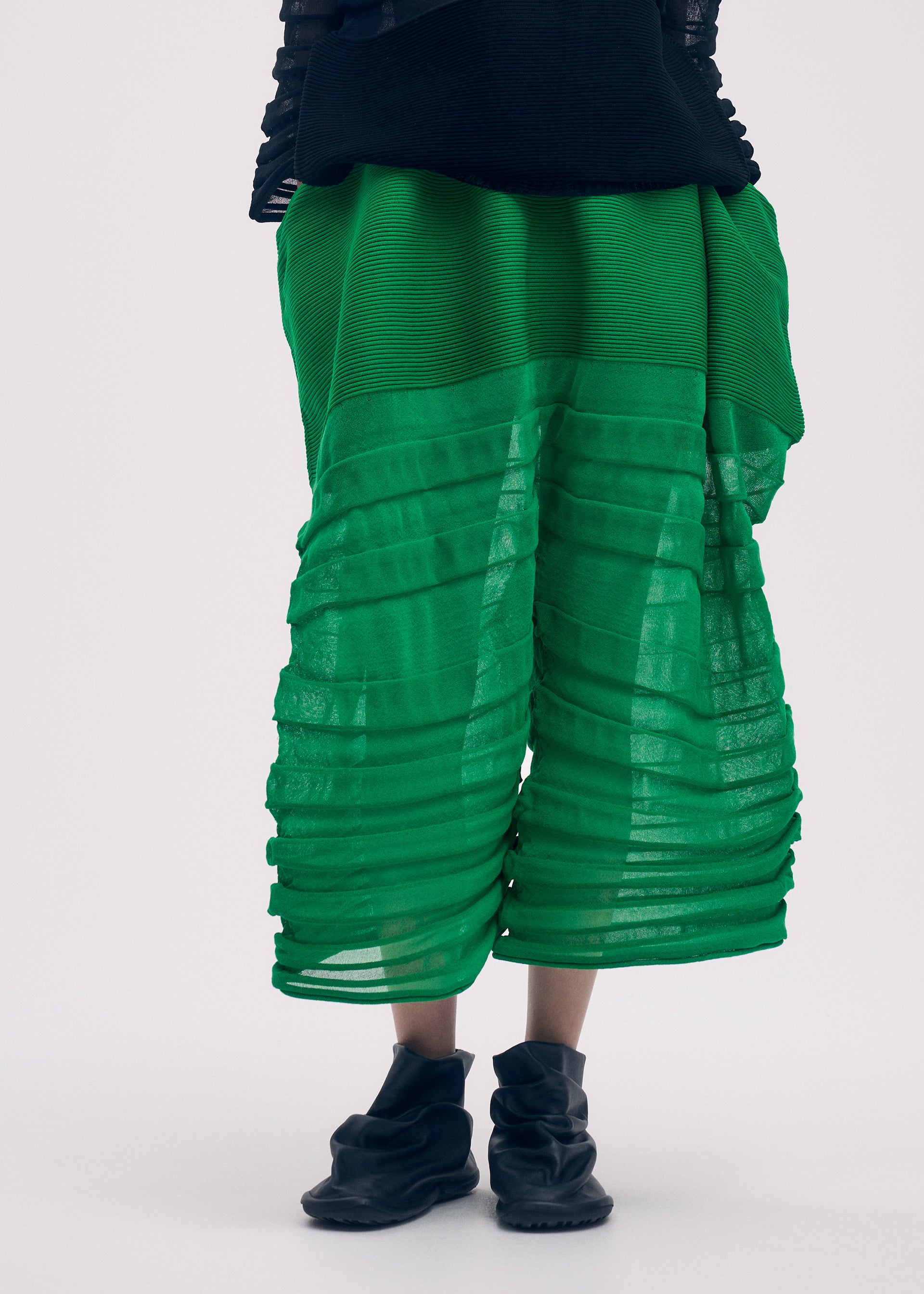 MOVING KNIT、ウィメンズ_ニット、着用画像3