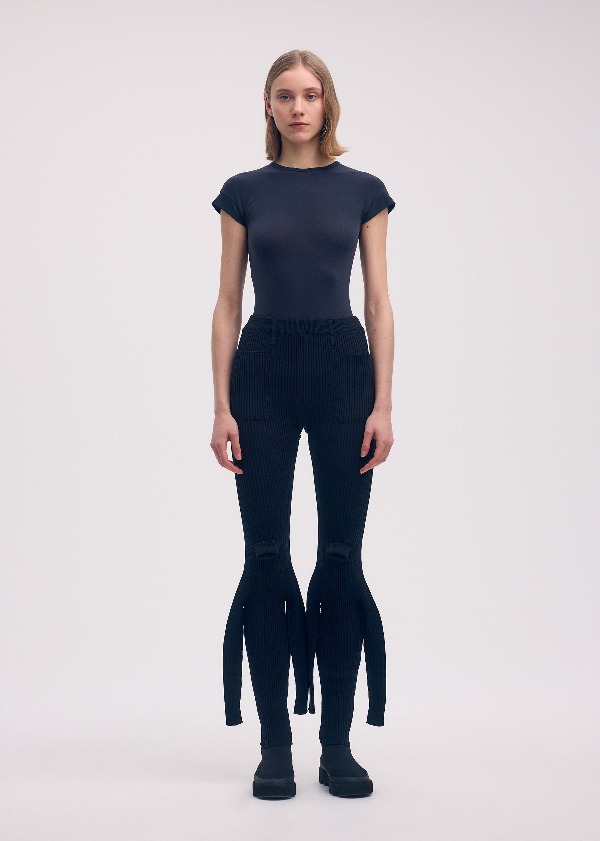 ODD PANTS、ウィメンズ_ニット、着用画像1