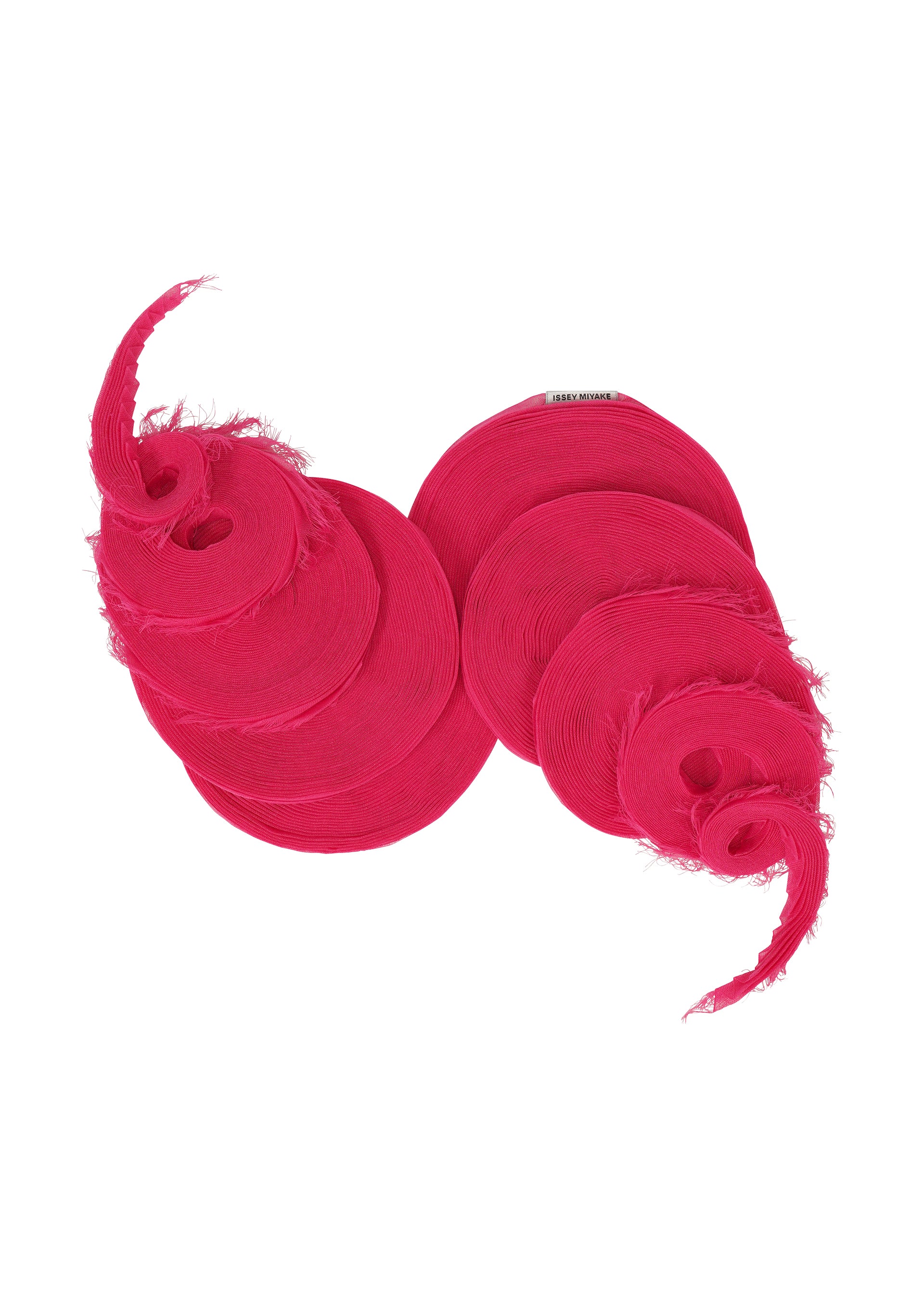 FEATHER RAMIE PLEATS STOLE – isseymiyake.com
