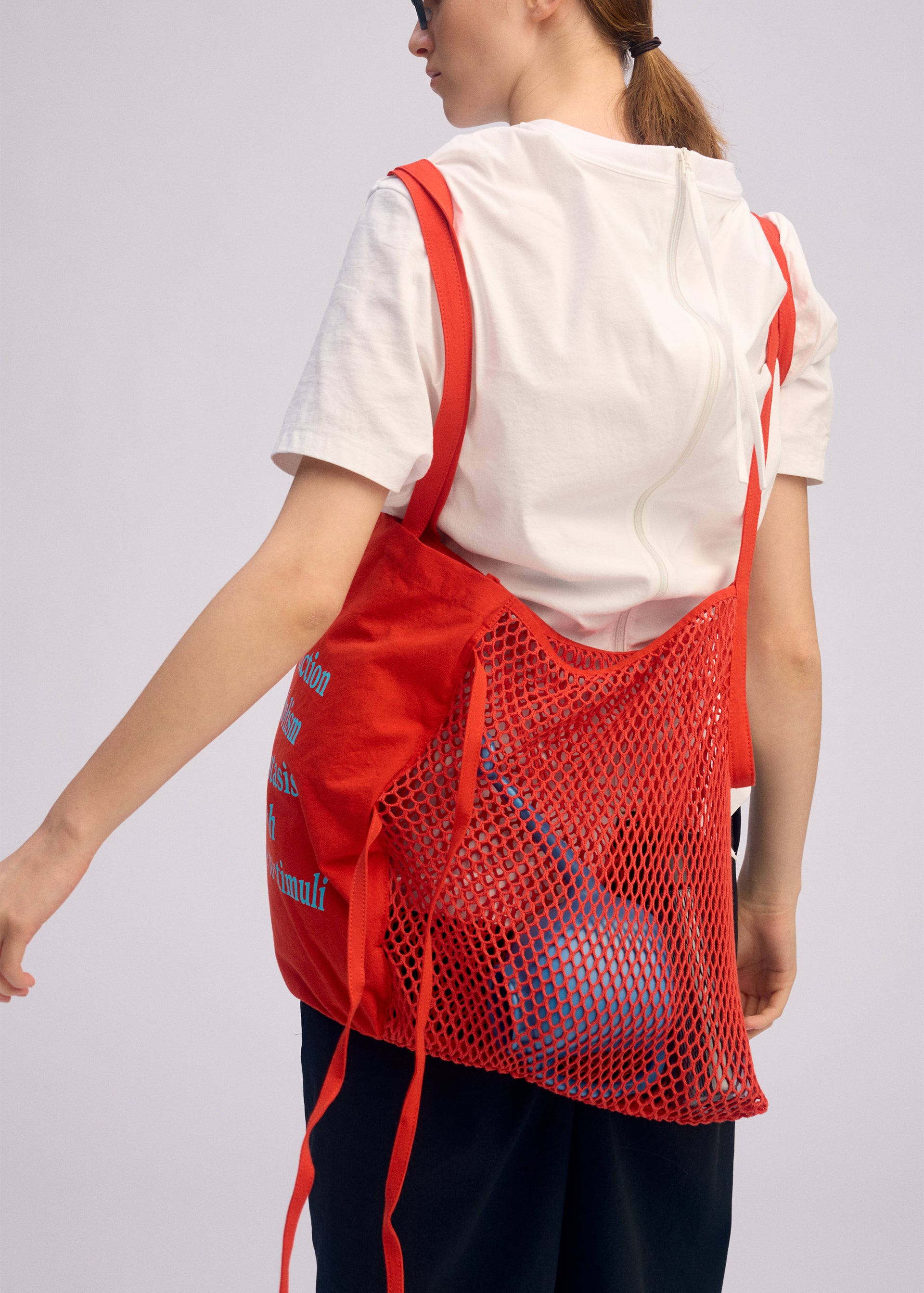 LIVING TOTE – isseymiyake.com