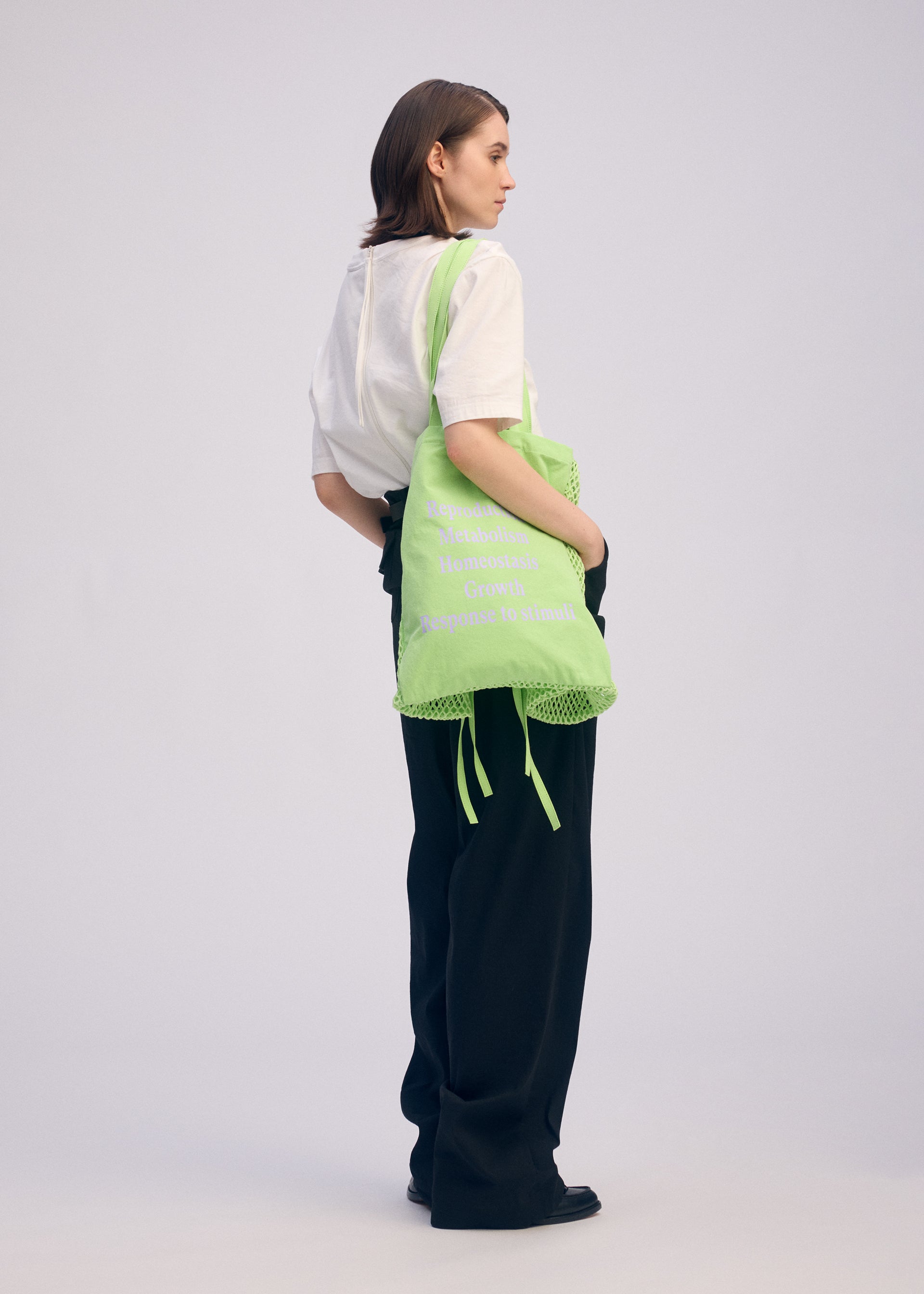LIVING TOTE – isseymiyake.com