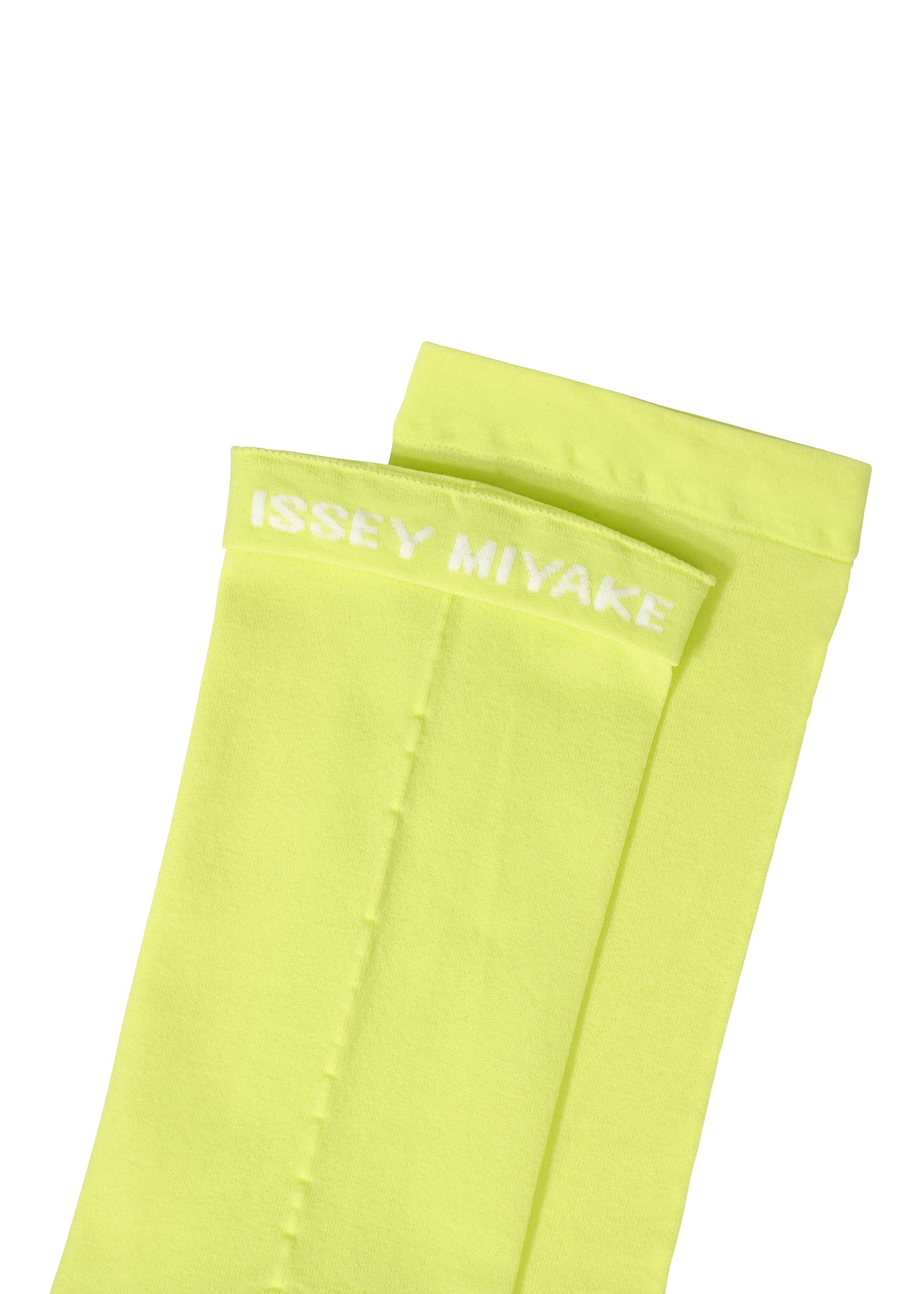 Issey miyake ソックス SHEER SOCKS – isseymiyake.com