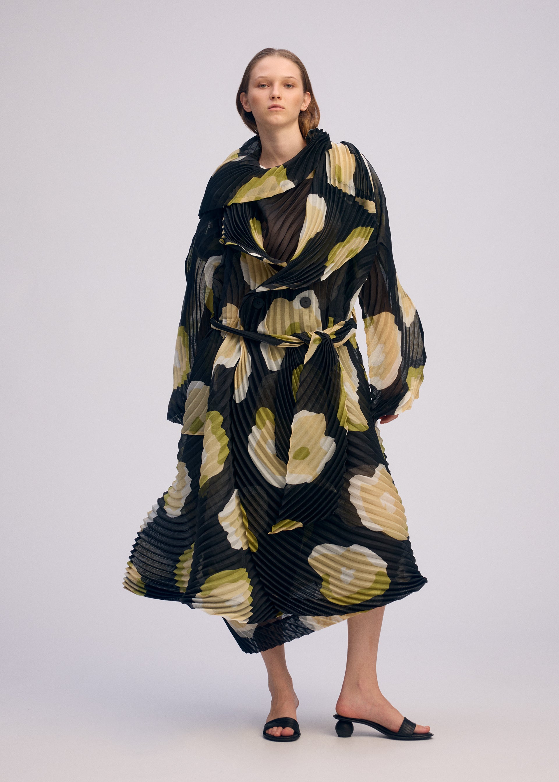 ☆美品 ISSEY MIYAKE 抽象柄長袖コート 344281034070-1.jpg