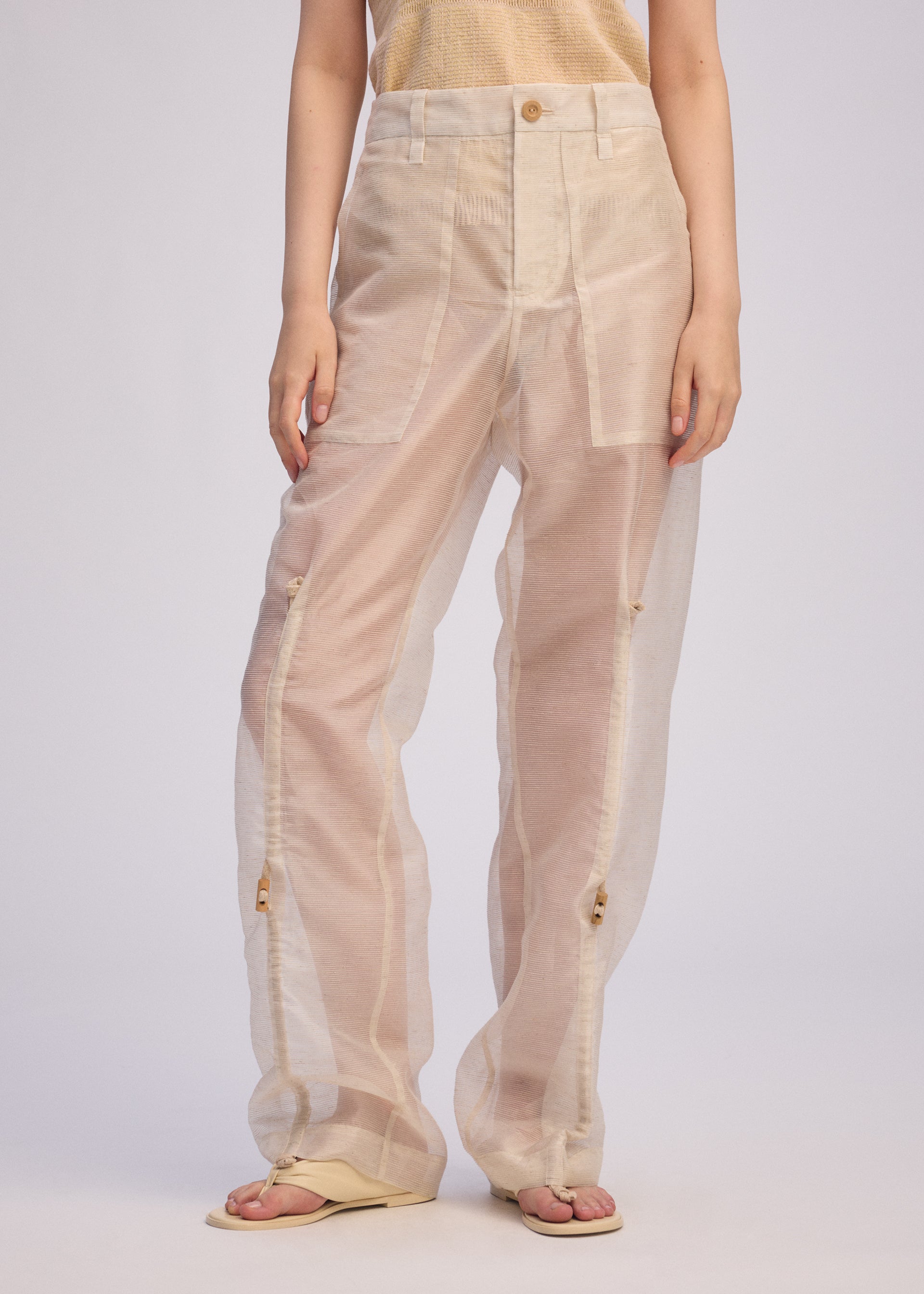 DRAW TO FORM – isseymiyake.com
