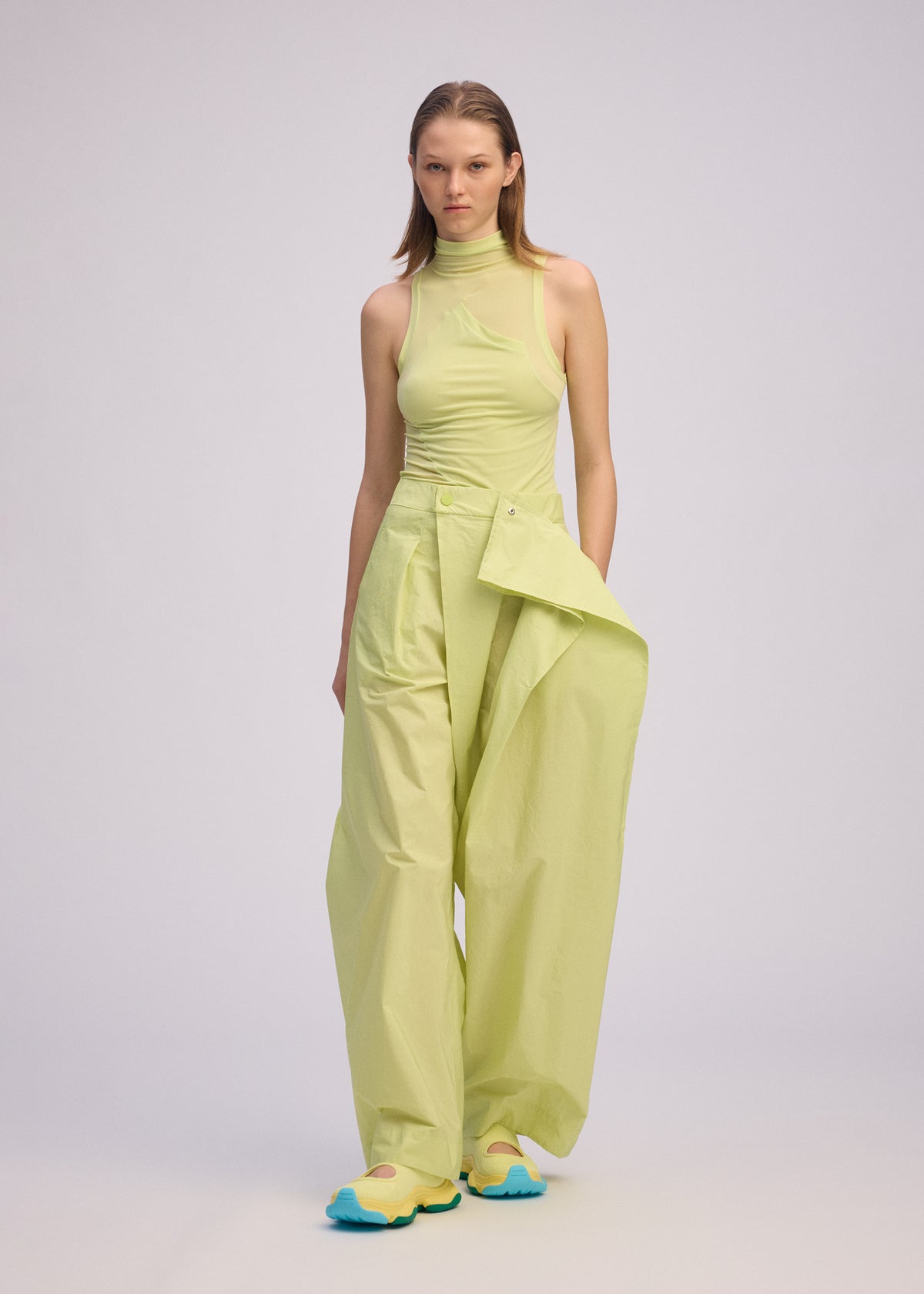 AKIMBO、ウィメンズ_パンツ、着用画像2