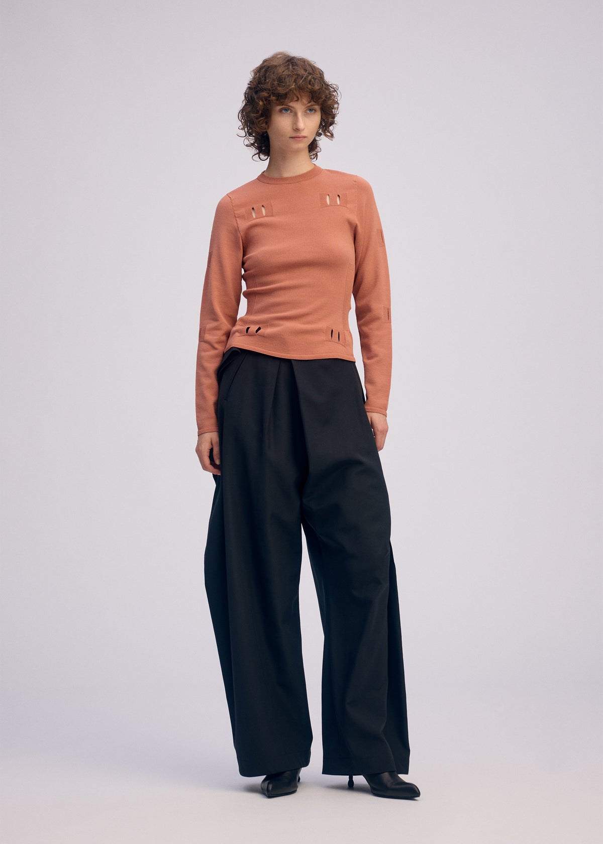 FLUTTERING PANTS、ウィメンズ_パンツ、着用画像2