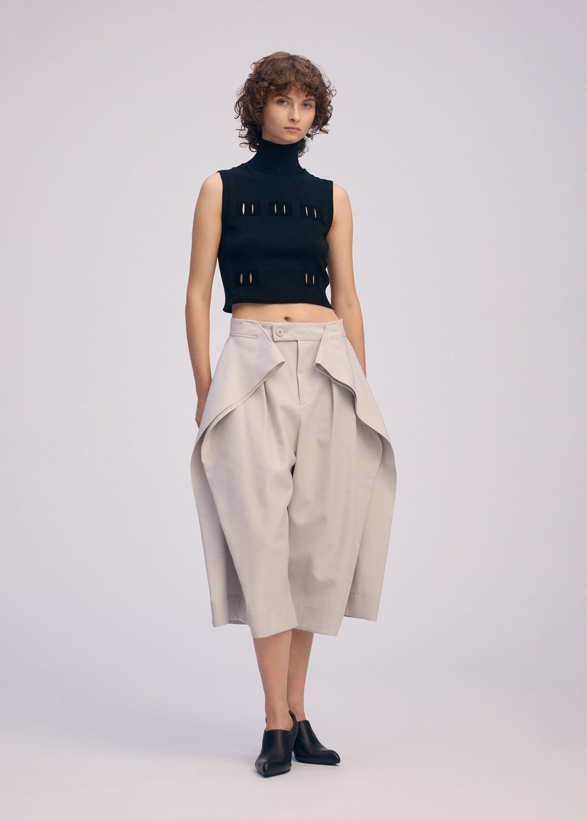 FLUTTERING PANTS、ウィメンズ_パンツ、着用画像2
