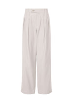 FLUTTERING PANTS