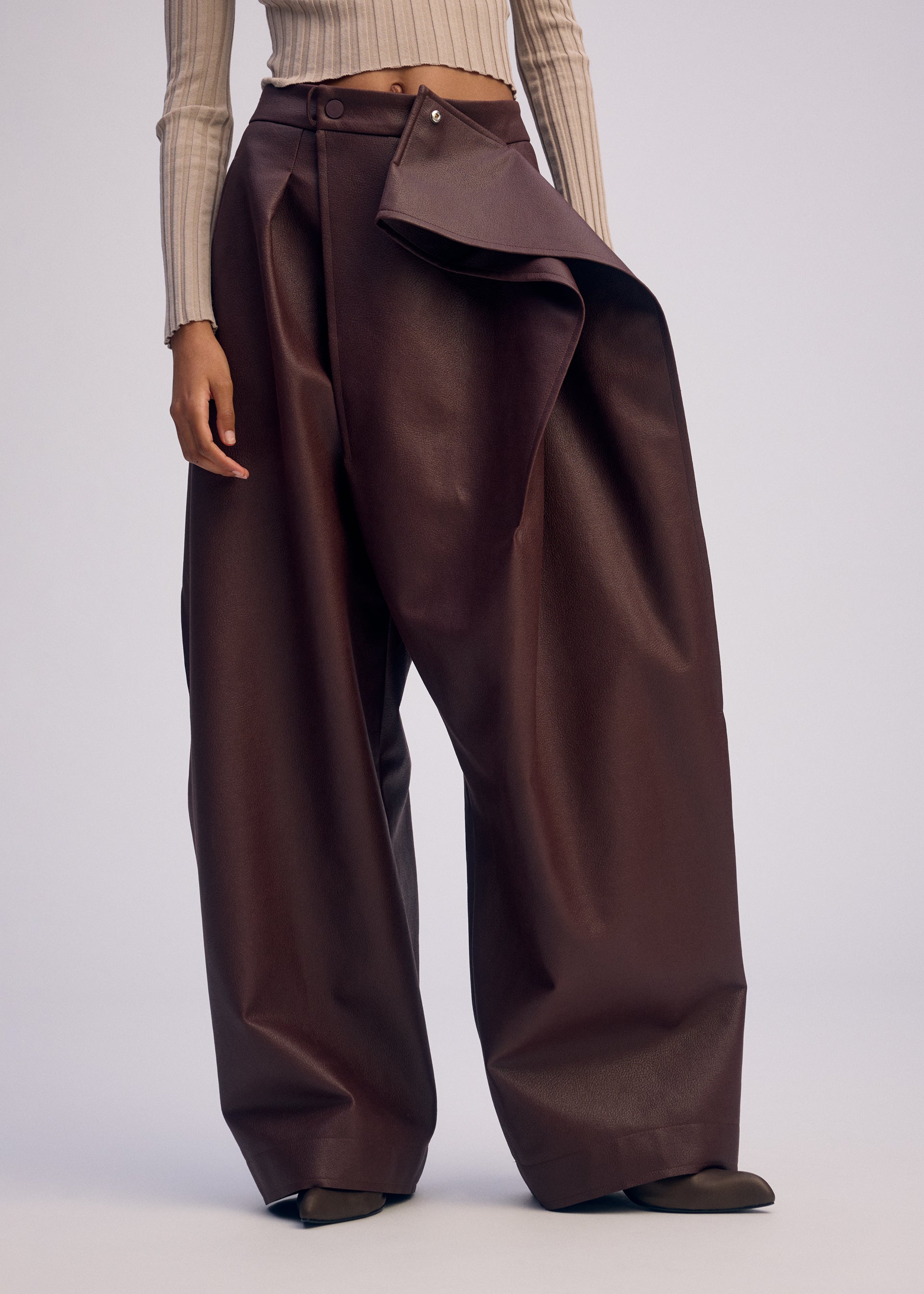 PRONOUNCED BODY – isseymiyake.com