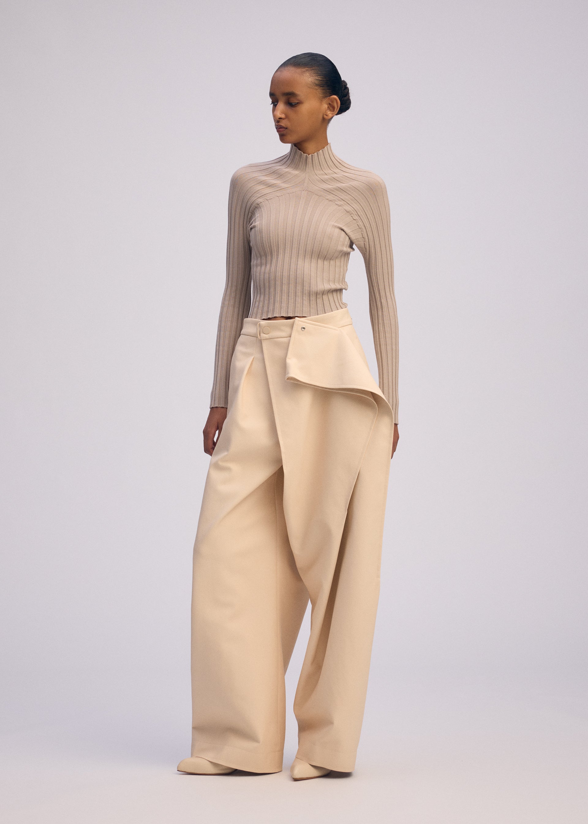 PRONOUNCED BODY – isseymiyake.com