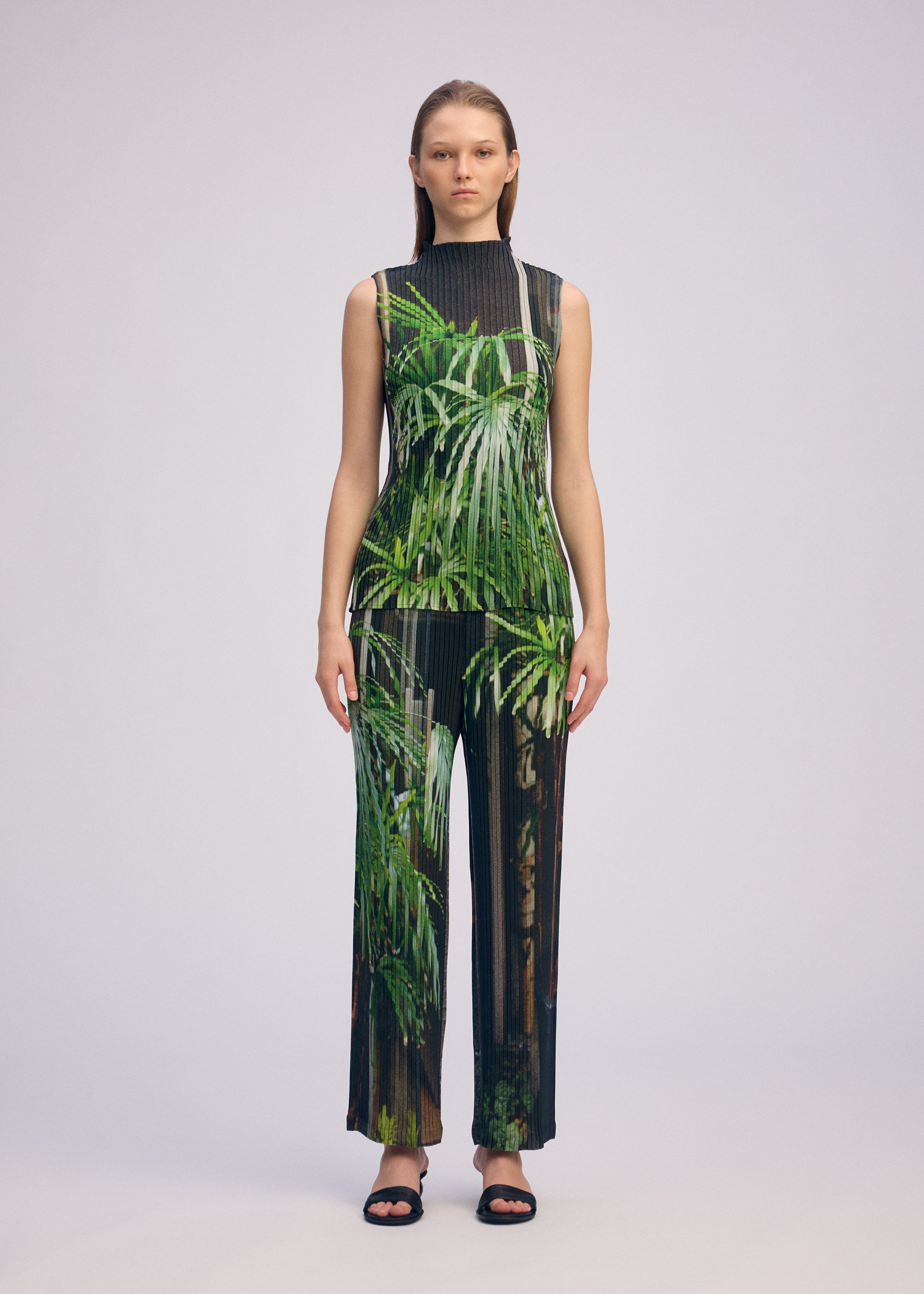 URBAN JUNGLE PLEATS – isseymiyake.com