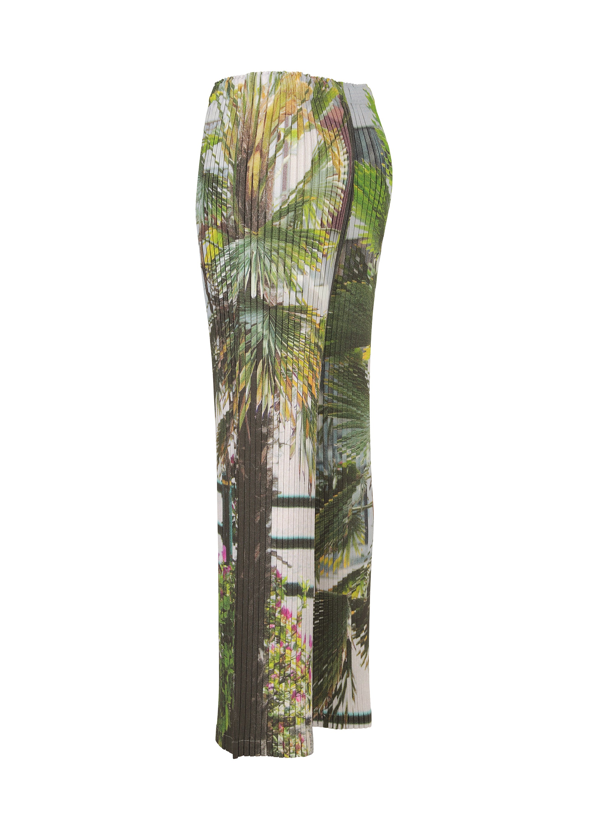URBAN JUNGLE PLEATS – isseymiyake.com URBAN JUNGLE PLEATS – isseymiyake.com