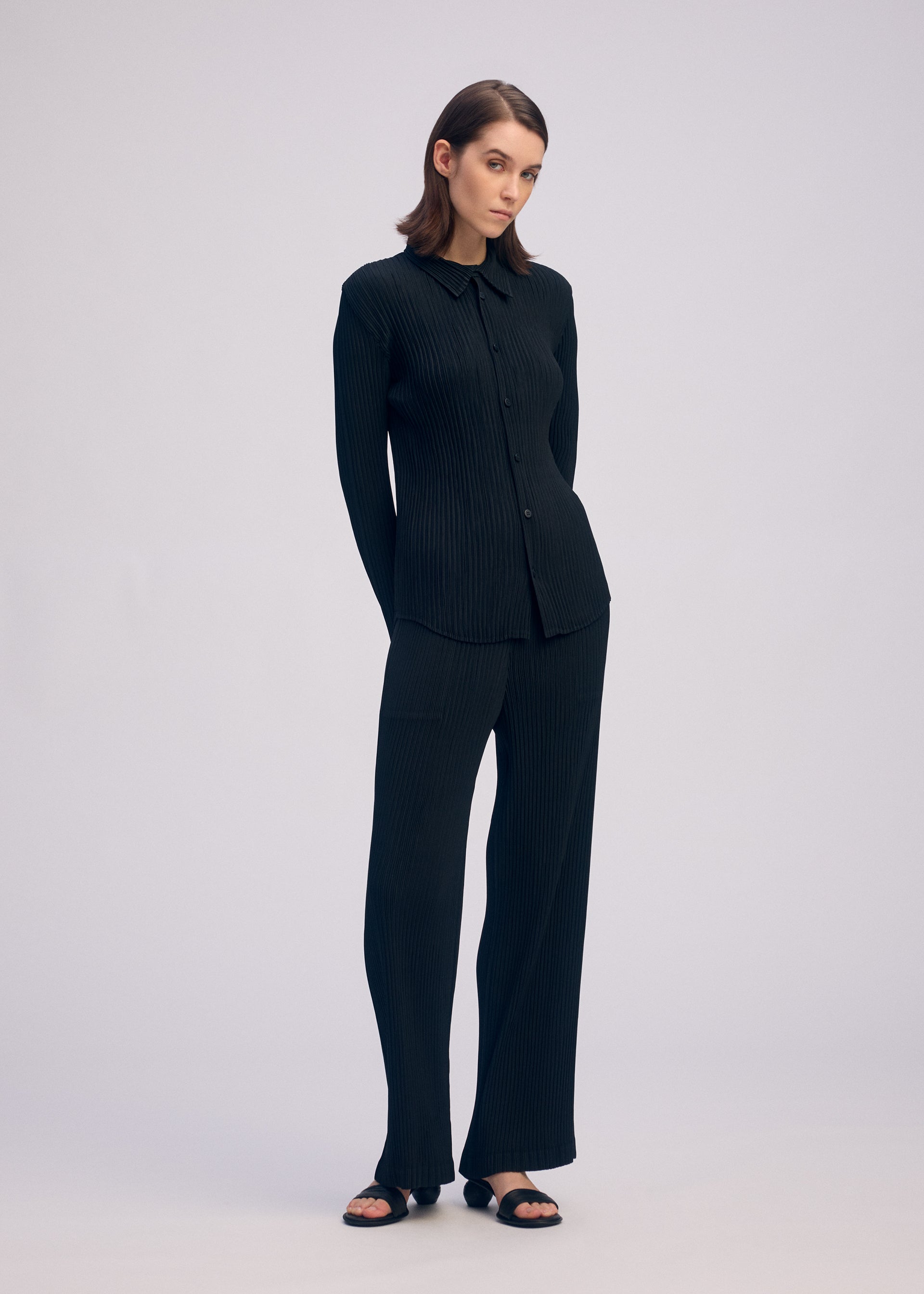 HATCHING PLEATS – isseymiyake.com