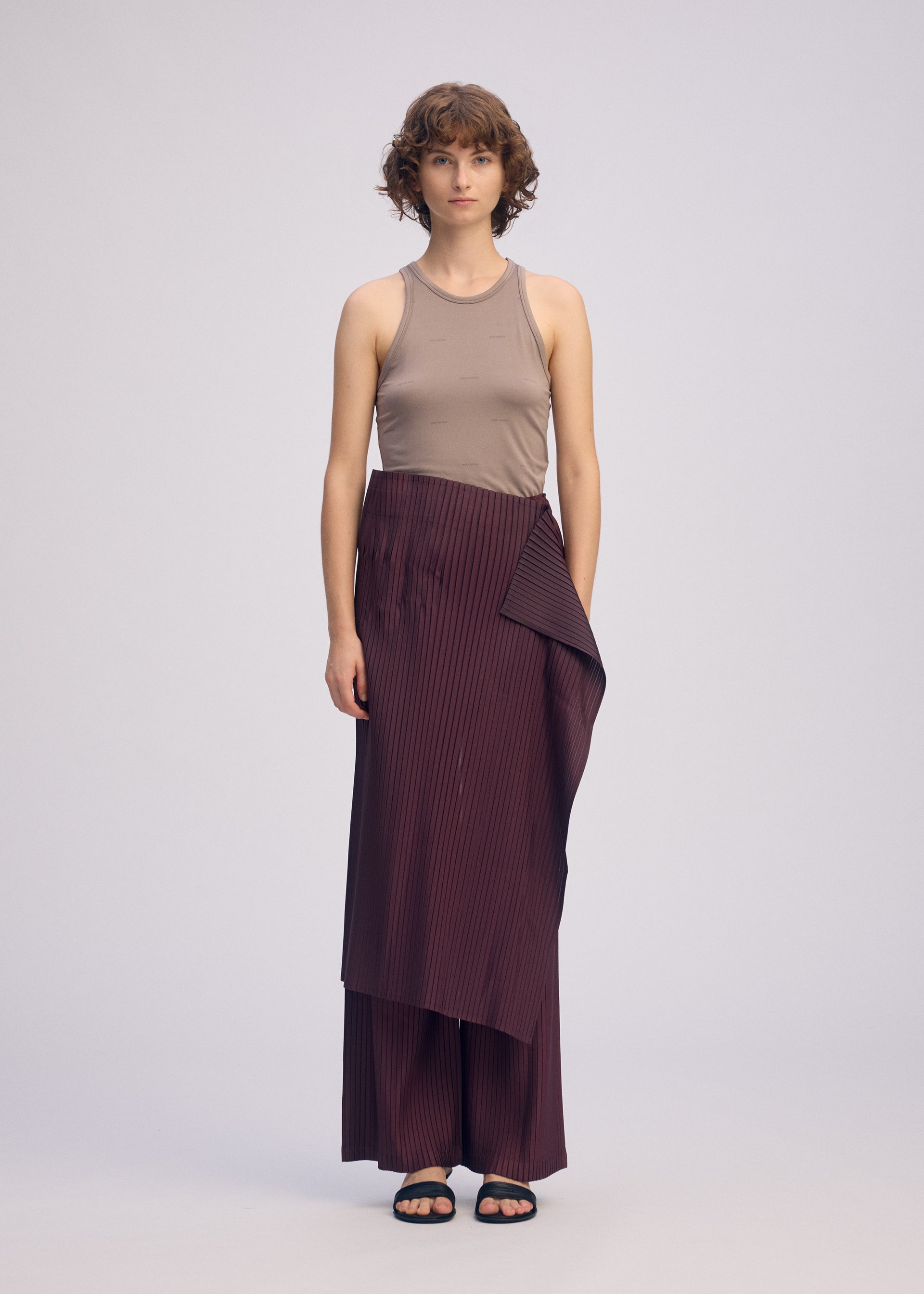 美品✨PLEATS PLEASE プリーツ　クローバー　オーバーサイズ　半袖　茶 ZIG ZAG PLEATS – isseymiyake.com