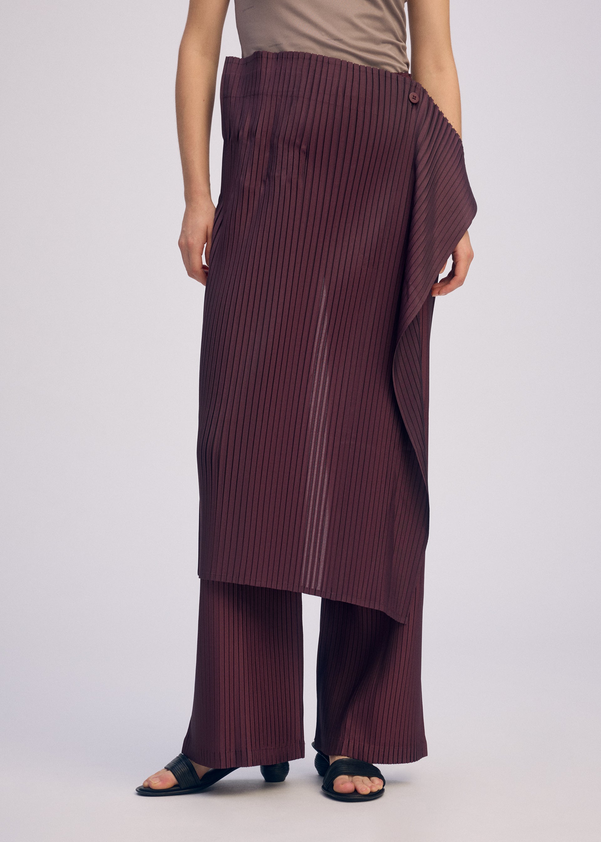 PLEATED ON PLEATS – isseymiyake.com