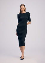 BOX SHOULDER PLEATS、ウィメンズ_ワンピース、着用画像2