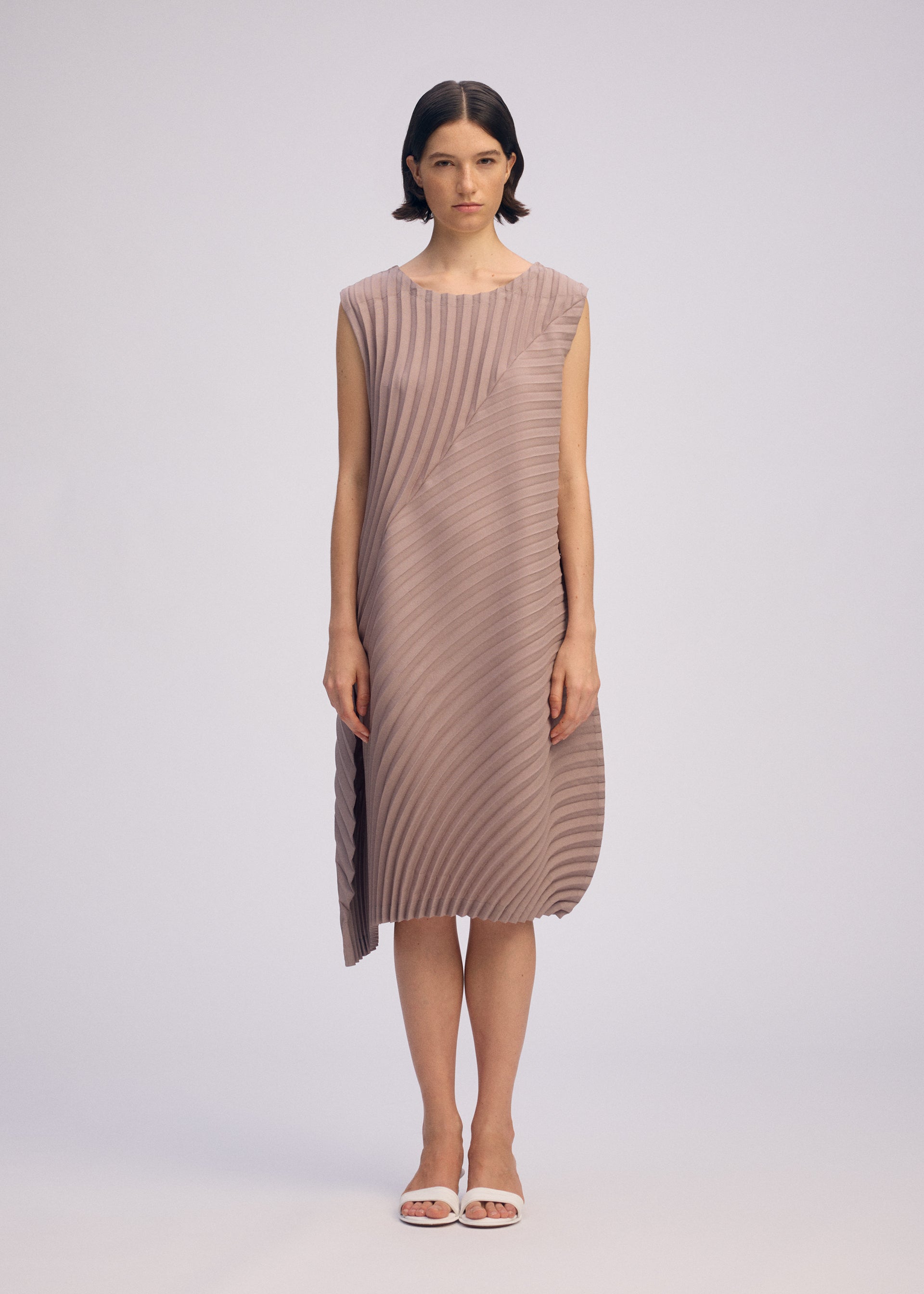 CIRCLE PLEATS PB、ウィメンズ_ワンピース、着用画像1