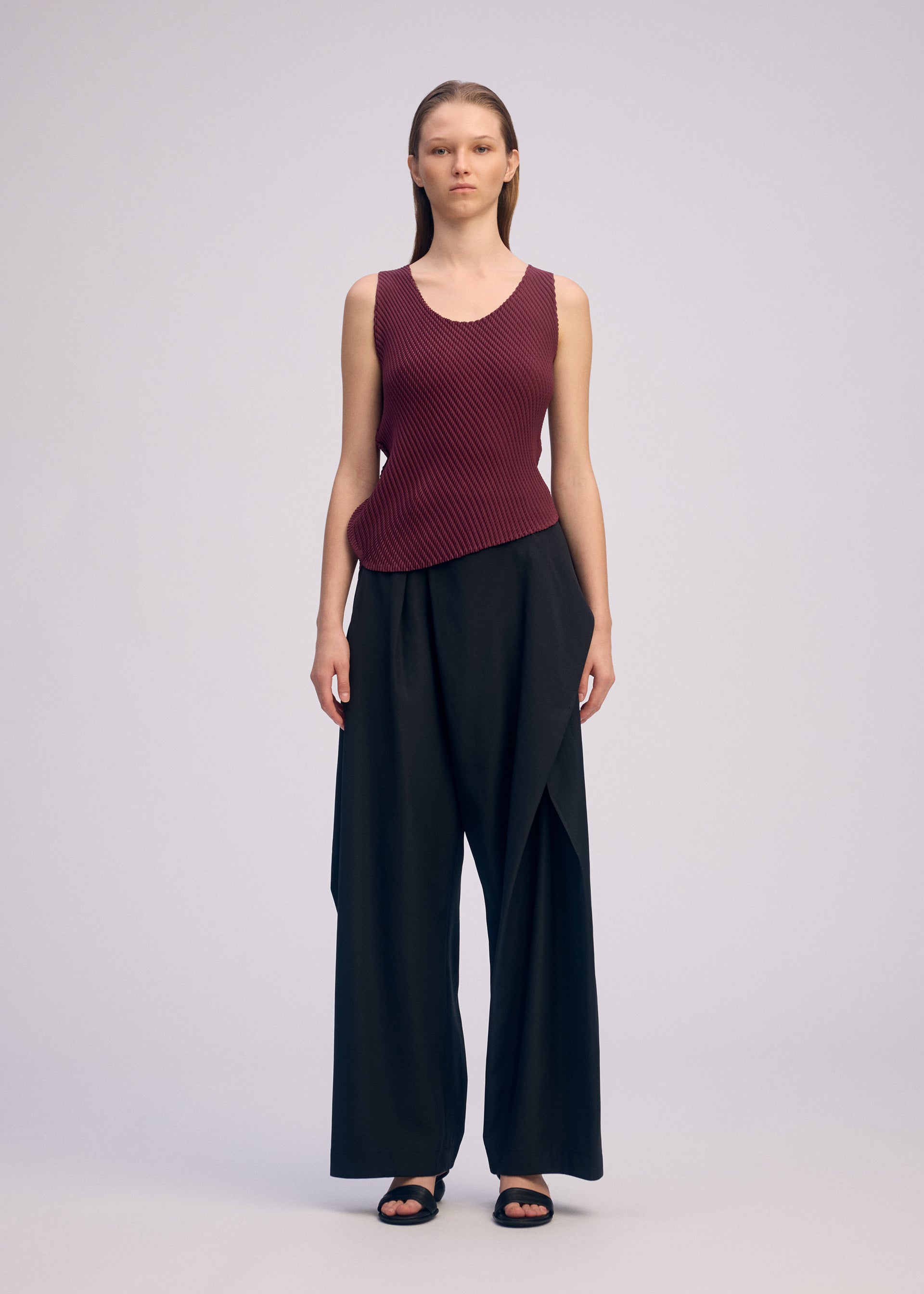 MISTY PLEATS – isseymiyake.com