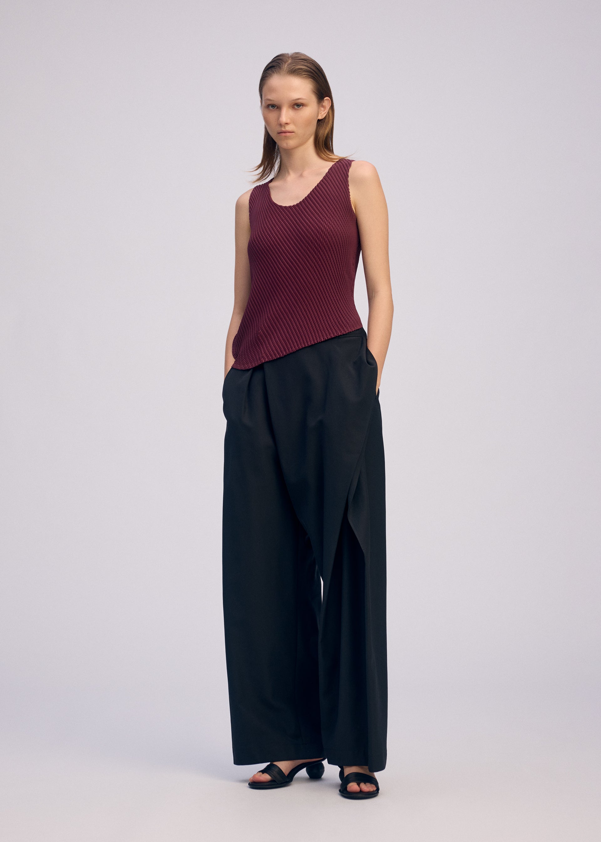 MISTY PLEATS – isseymiyake.com