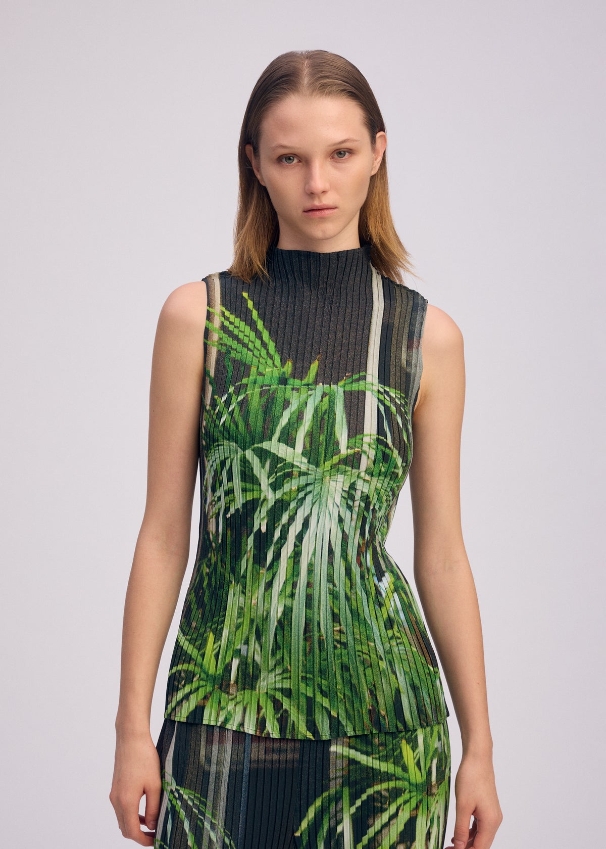 URBAN JUNGLE PLEATS、ウィメンズ_トップス_トップ、着用画像3