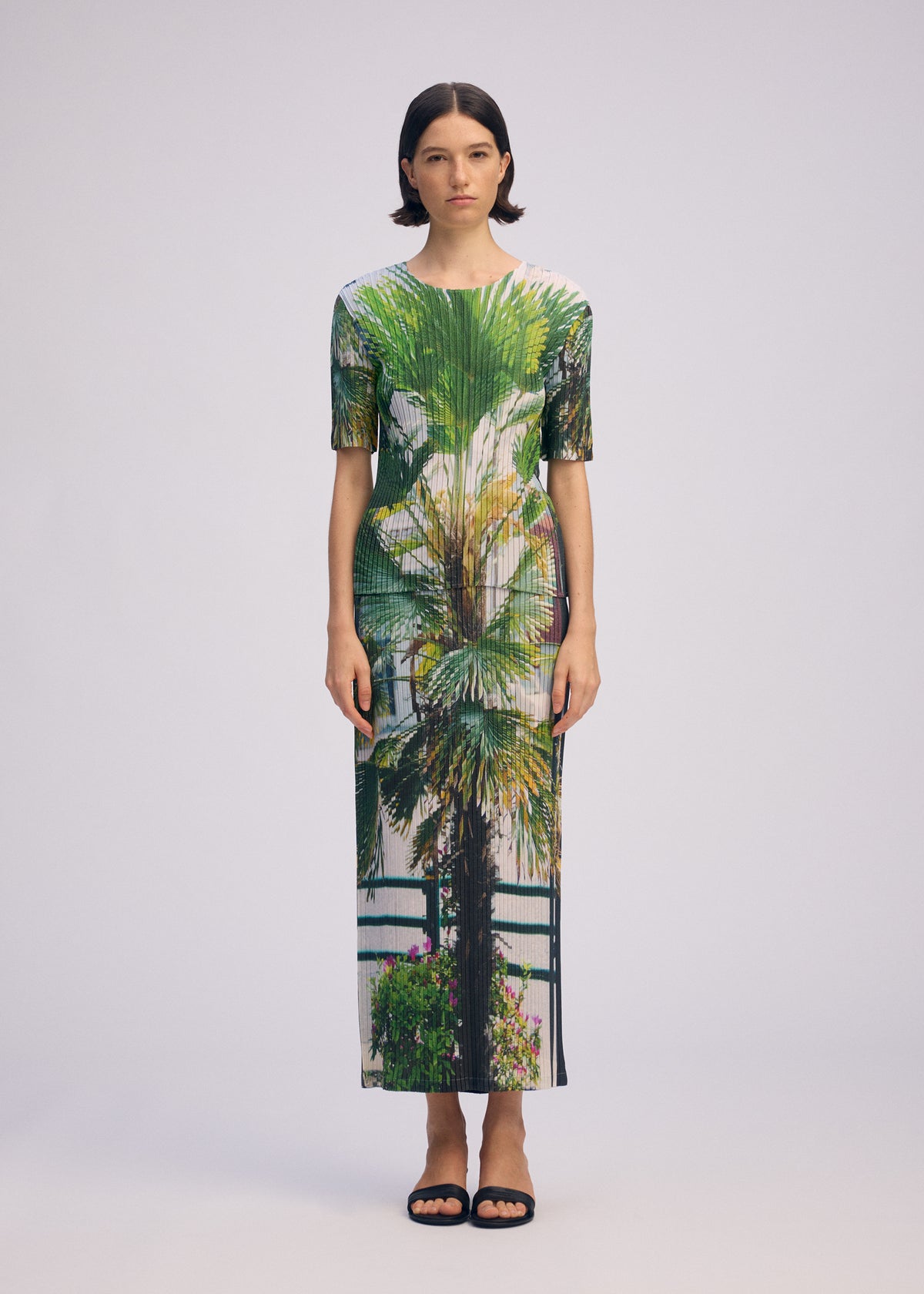 URBAN JUNGLE PLEATS、ウィメンズ_トップス_トップ、着用画像1